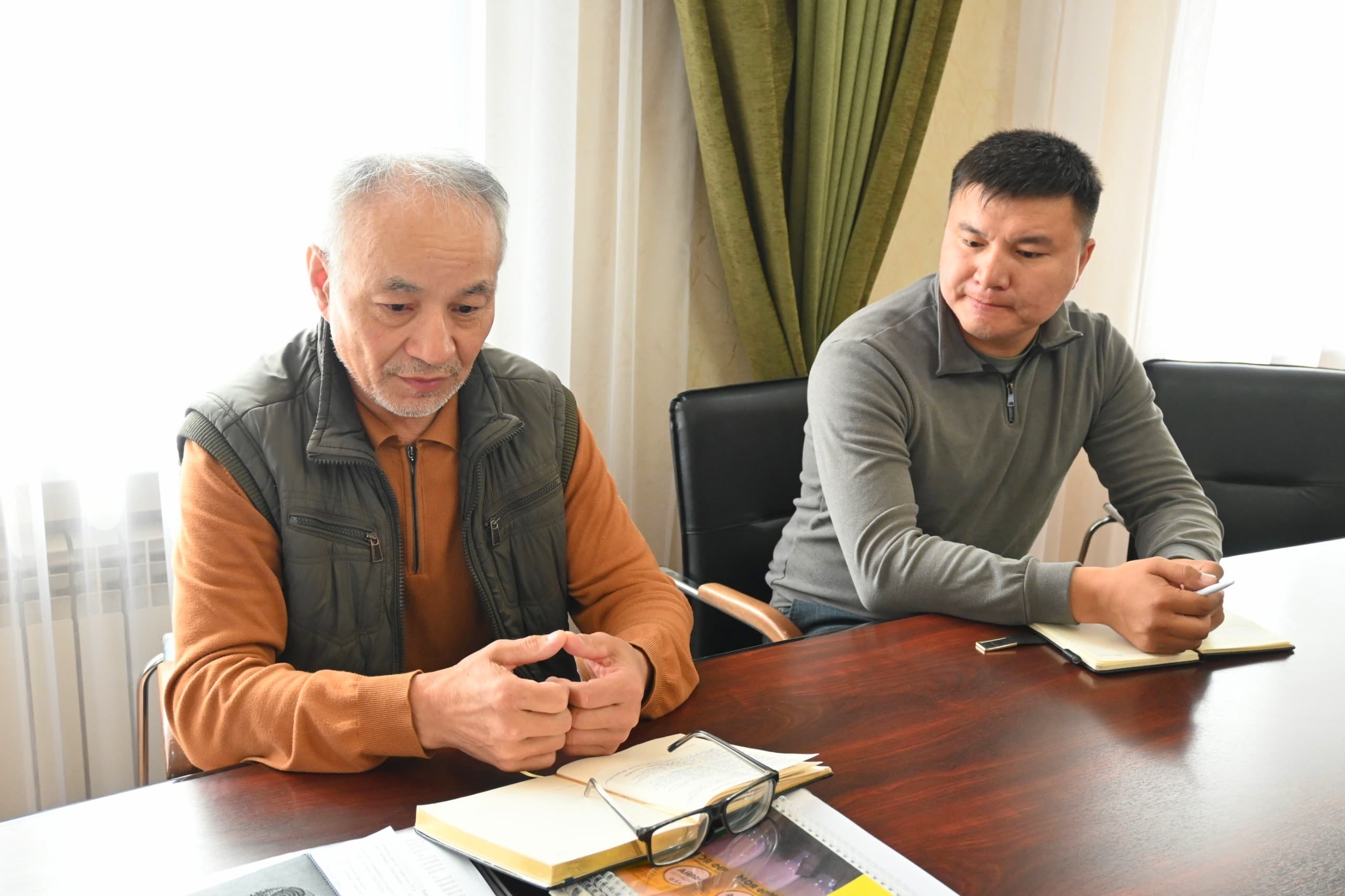 Сандықтау ауданының әкімі алдағы іс-шараны талқылау үшін нақты айкидо бойынша жаттықтырушымен кездесті