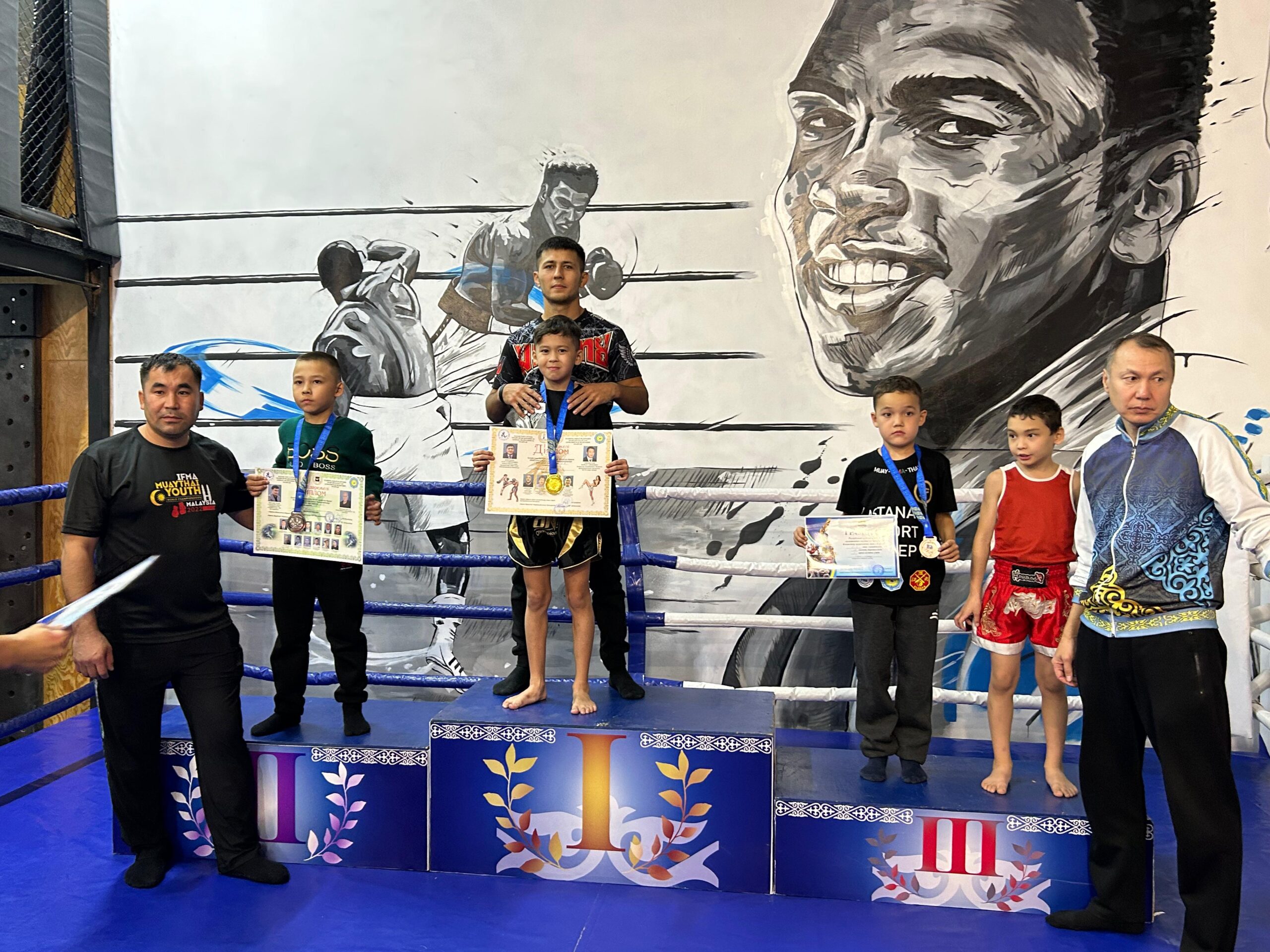 Тепличное ауылының жас батыры және чемпионы!