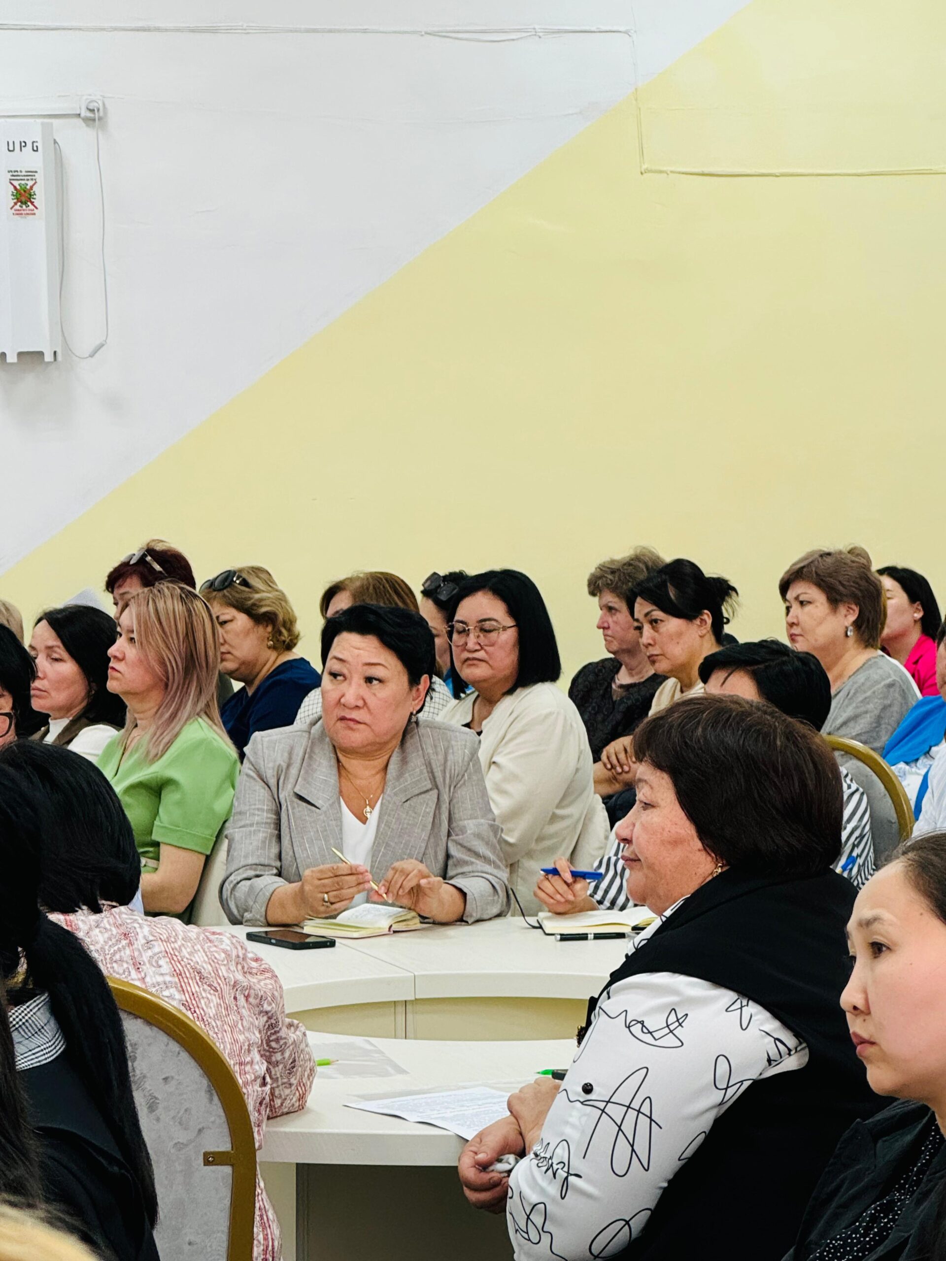 2025 оқу жылының I кварталдың қорытындысы бойынша аппараттық жиналыс өтті.