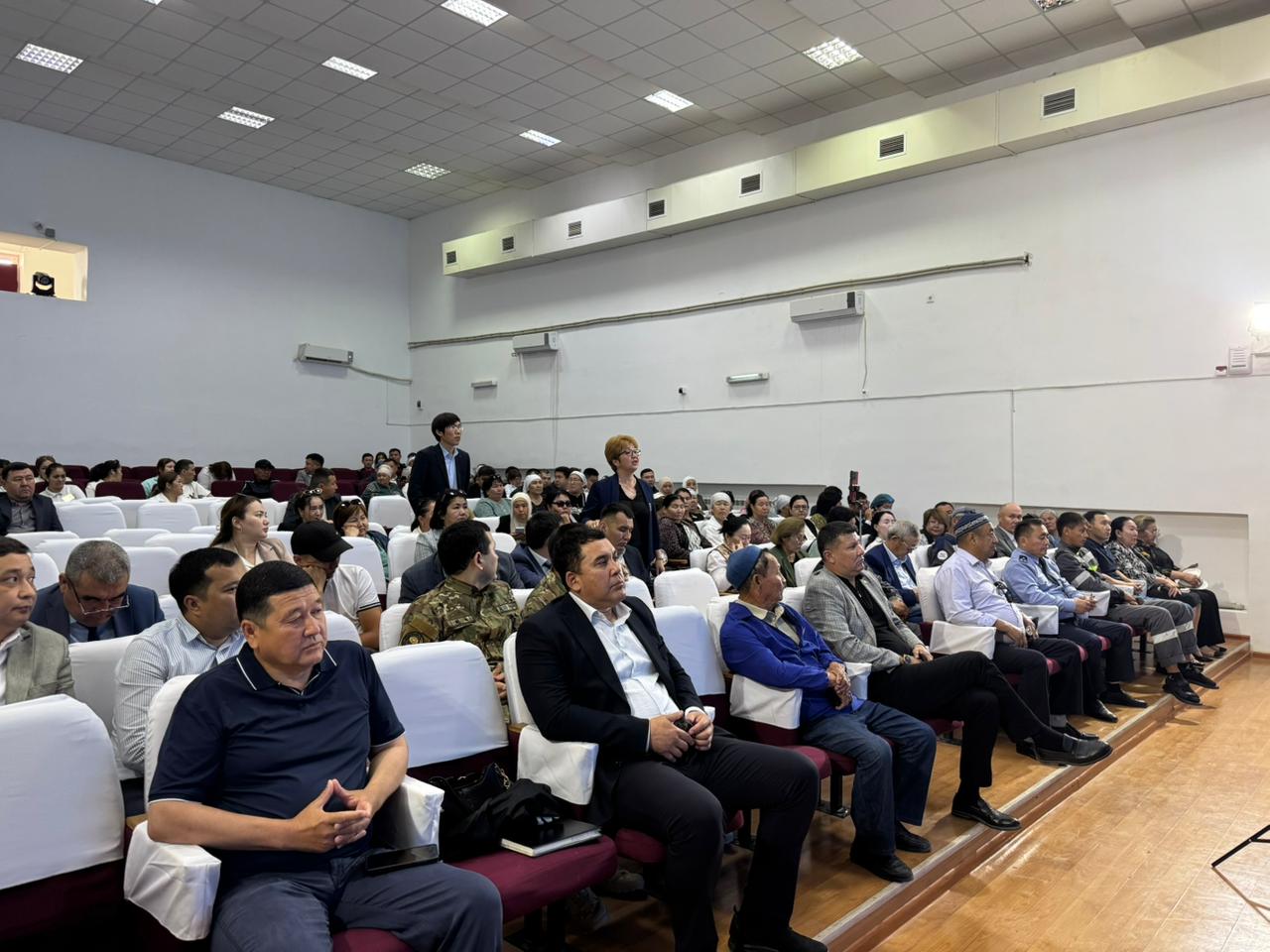 Қызылсай ауылында әкімнің есеп беру кездесуі өтті