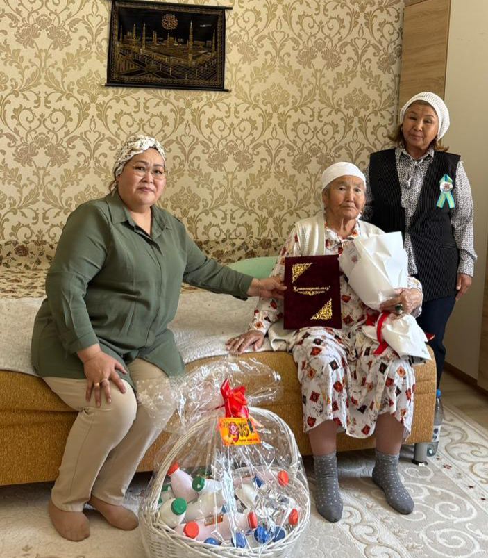 Жеңіс күні дүниеге келгендер: маңғыстаулық еңбек ардагерлері құрметке бөленді