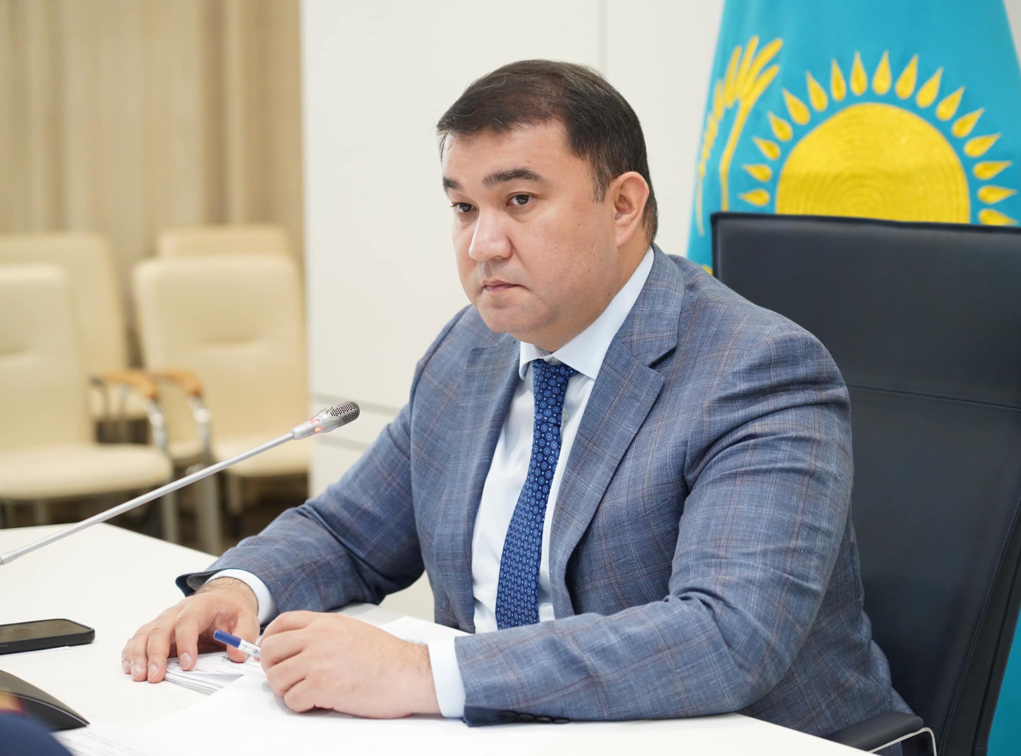 ТҮРКІСТАН ОБЛЫСЫНДА ЖАСТАРДЫ ҚОЛДАУДЫҢ ЖАҢА БАҒЫТТАРЫ ЖҮЗЕГЕ АСАДЫ
