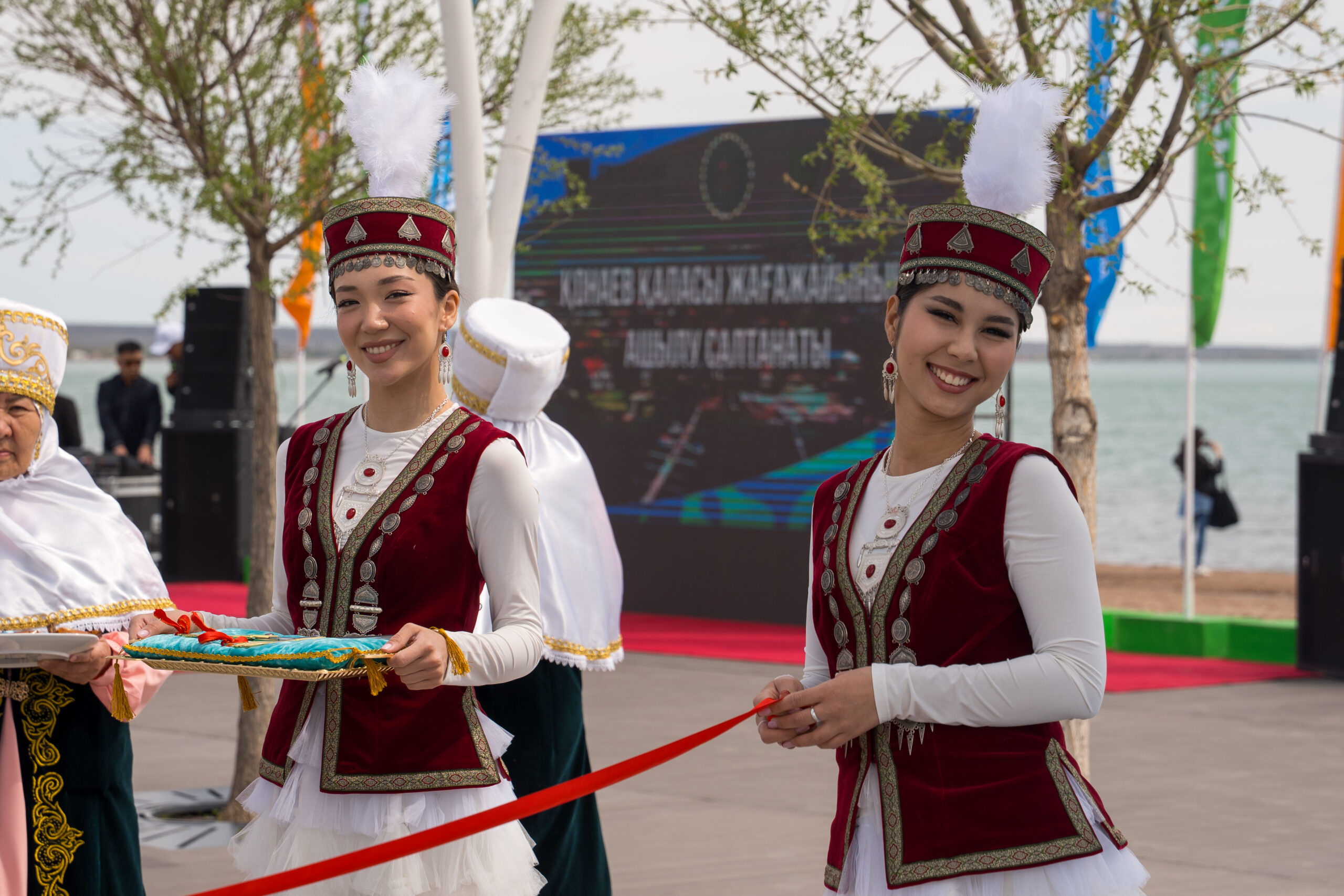 Жаңартылған жағалаудың ашылуы