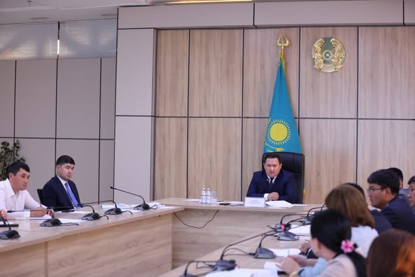 АППАРАТТЫҚ ЖИЫНДА ҚАЛА ӘКІМІ  БІРҚАТАР БӨЛІМ ЖҰМЫСЫНА СЫН АЙТТЫ