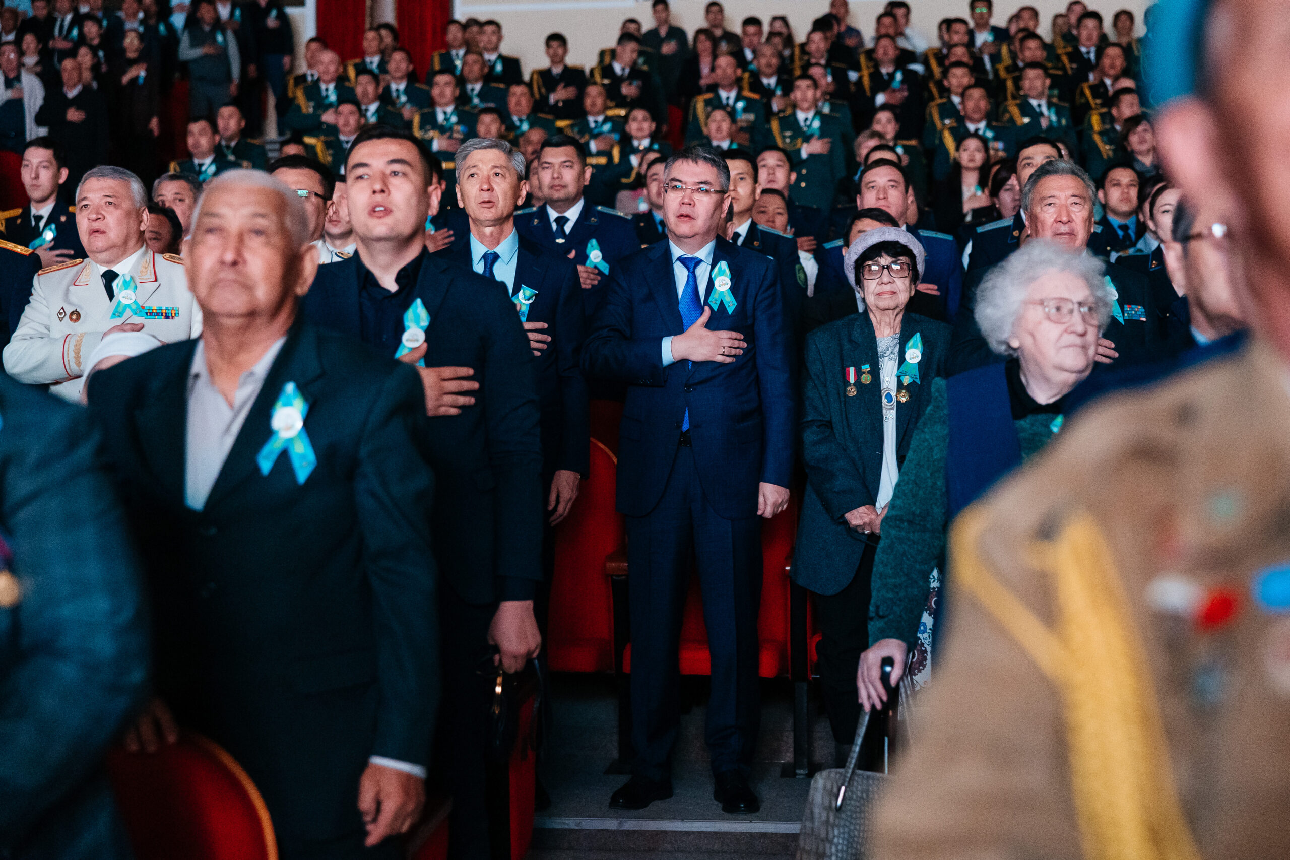 Атырауда  2 500-ден астам адам әскери шеруді тікелей эфирде тамашалады