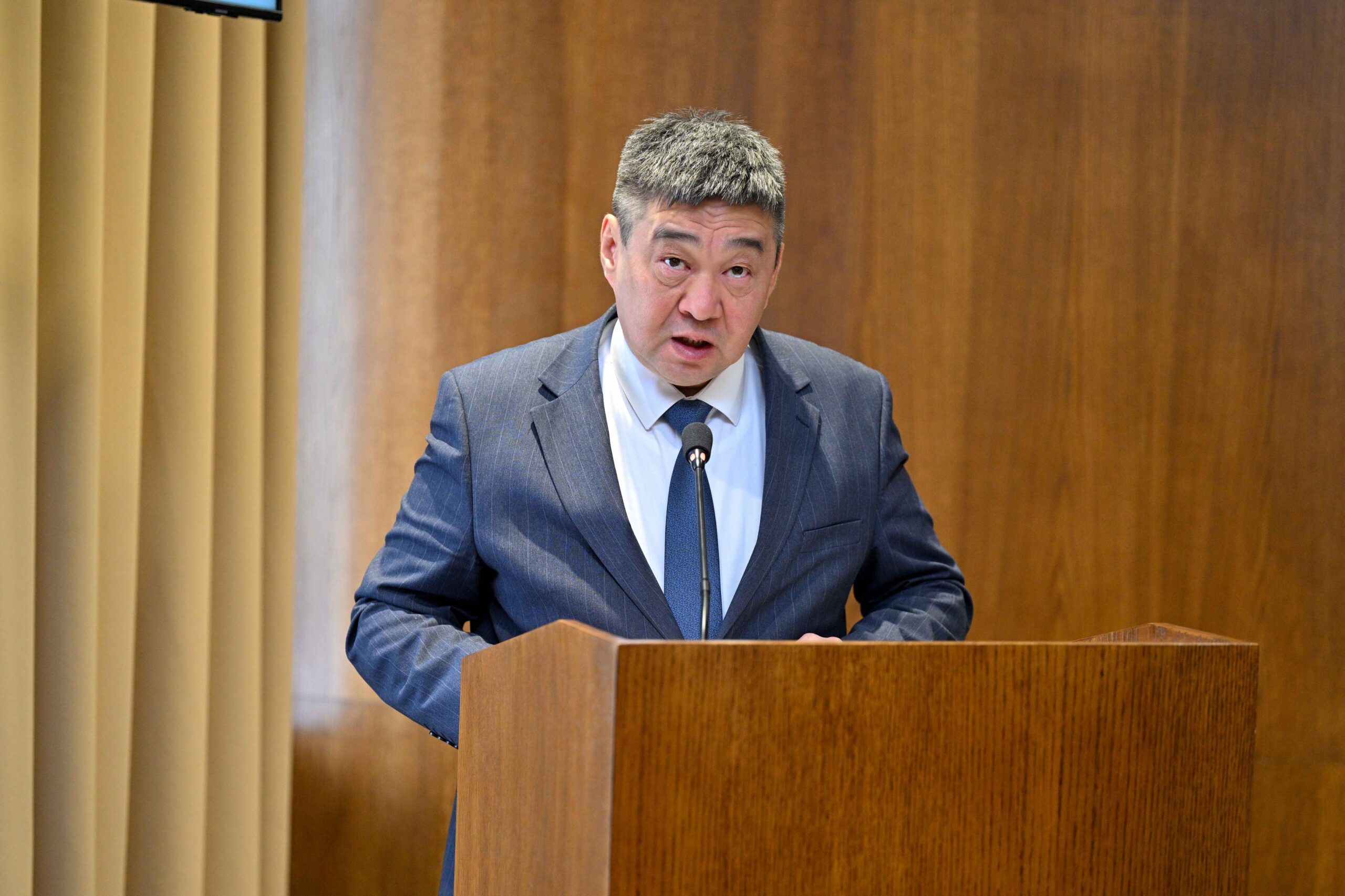 Облыс әкімі ауылдарда салынған медициналық нысандардың сапасын сынға алды