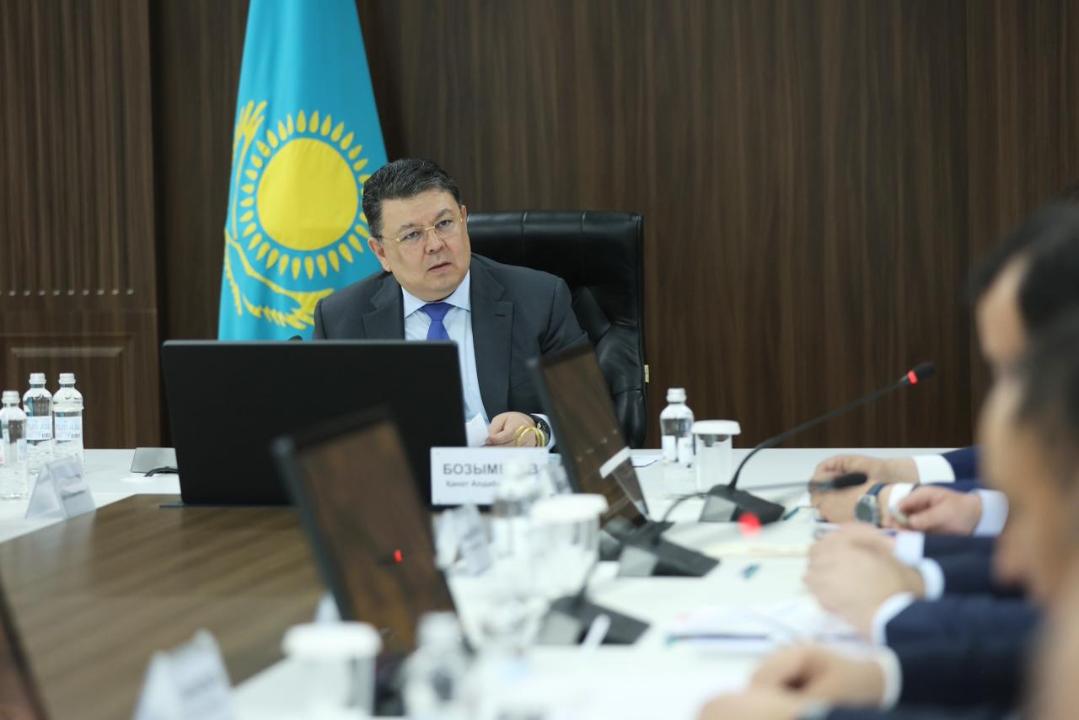 Қанат Бозымбаев Жамбыл облысында оңтүстік өңірлерді дамыту бойынша кеңес өткізді