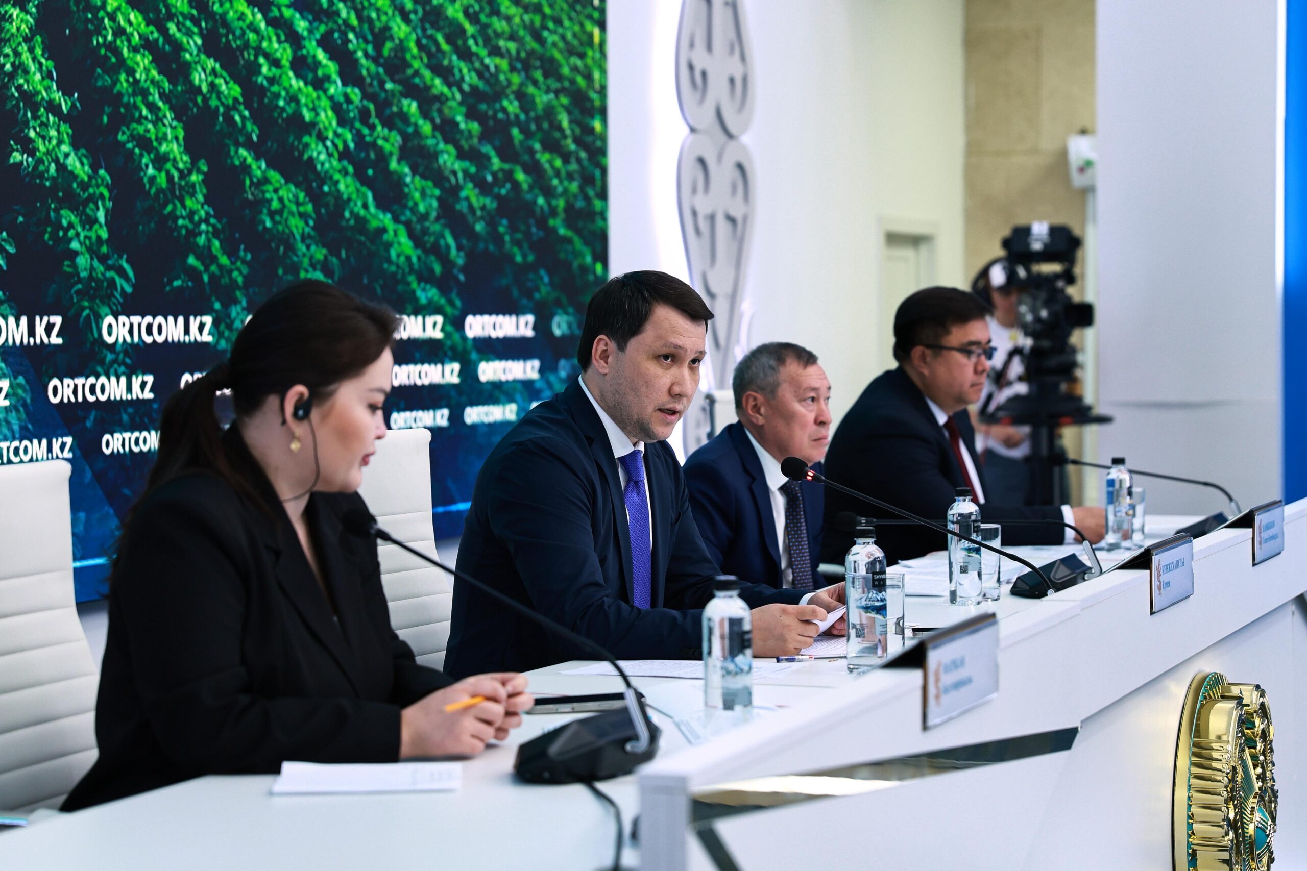 Жамбыл және Түркістан облыстарында 397,3 мың га ауыл шаруашылығы алқаптары шегірткеге қарсы өңделді