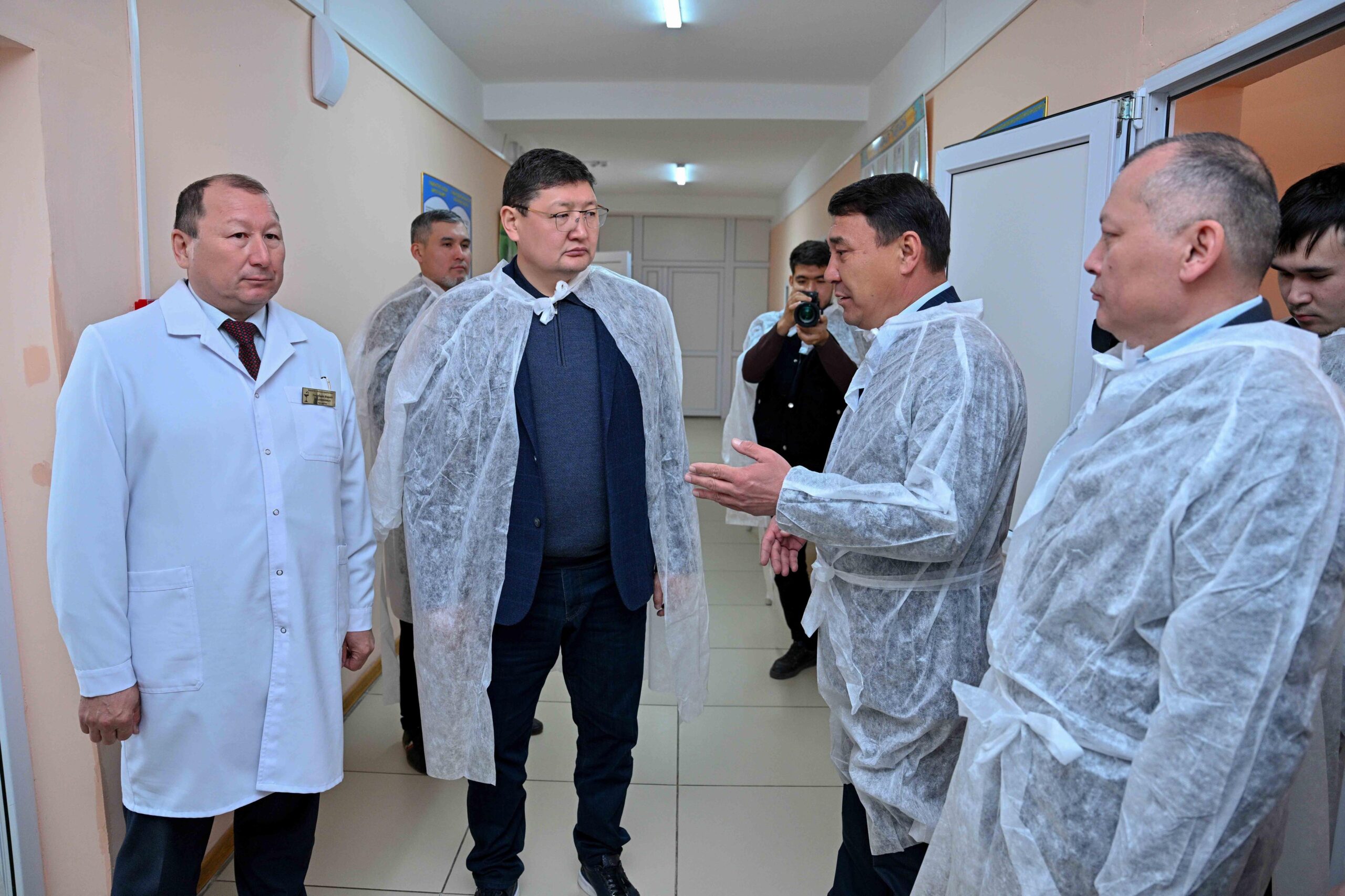 Облыс әкімі Баршатас ауылындағы дәрігерлік амбулаторияда болды