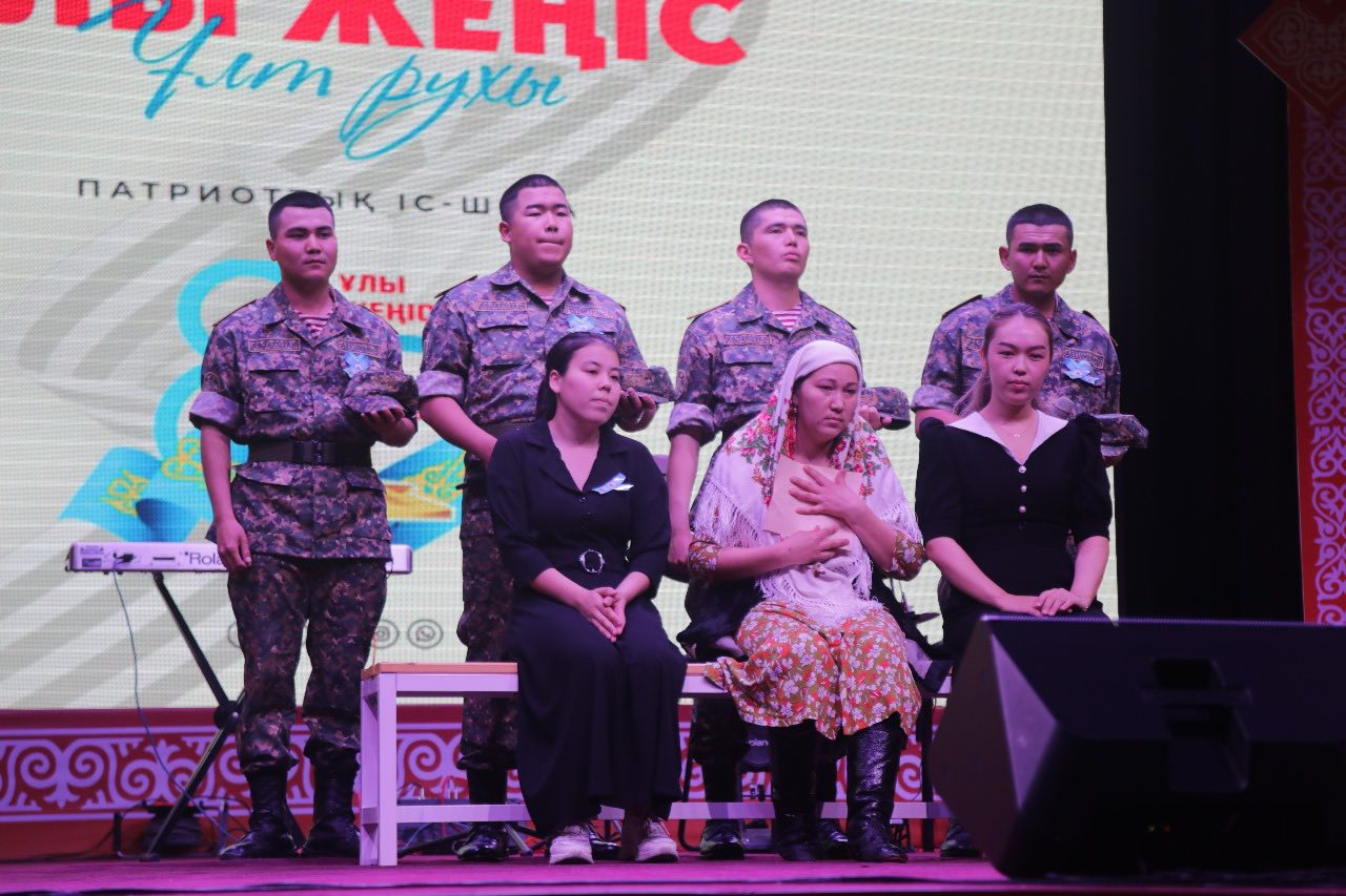 ОБЛЫСТЫҚ КІТАПХАНАДА ҰЛЫ ЖЕҢІСКЕ АРНАЛҒАН ПАТРИОТТЫҚ ІС-ШАРА ӨТТІ