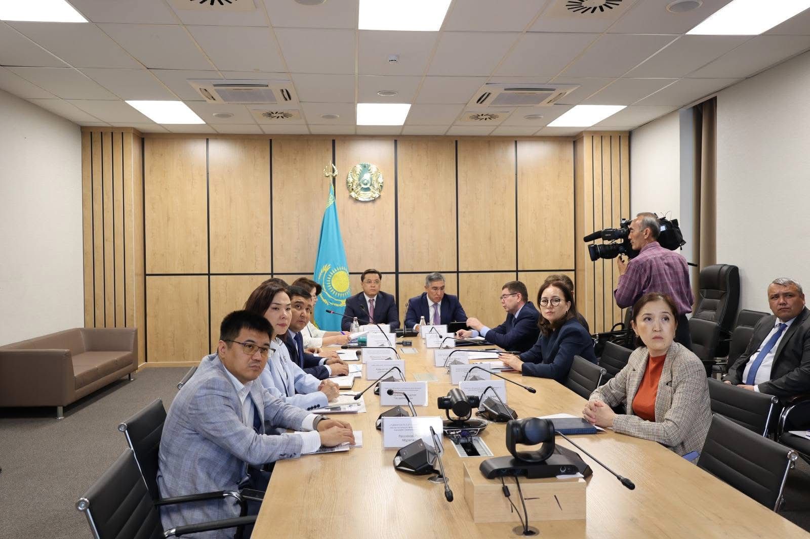🔰 ҚАЗАҚСТАН РЕСПУБЛИКАСЫНЫҢ ЕҢБЕК ЖӘНЕ ХАЛЫҚТЫ ӘЛЕУМЕТТІК ҚОРҒАУ ВИЦЕ-МИНИСТРІ БИАХМЕТОВ АСҚАР САҚТАҒАНҰЛЫ ТҮРКІСТАН ОБЛЫСЫНА ЖҰМЫС САПАРЫМЕН КЕЛДІ