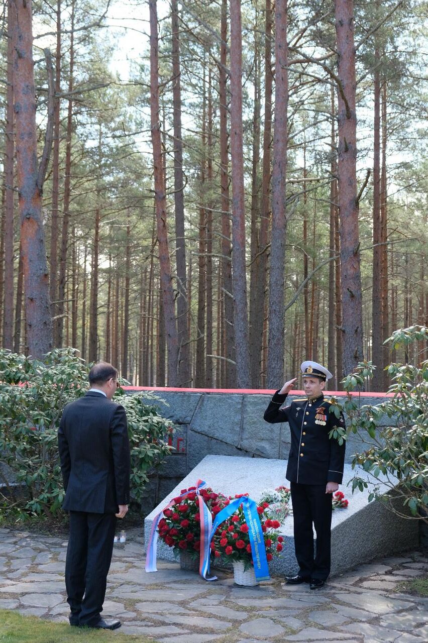 Хельсинкиде Жеңіс күнінің 80 жылдығына орай кеңес жауынгерлеріне құрмет көрсетілді
