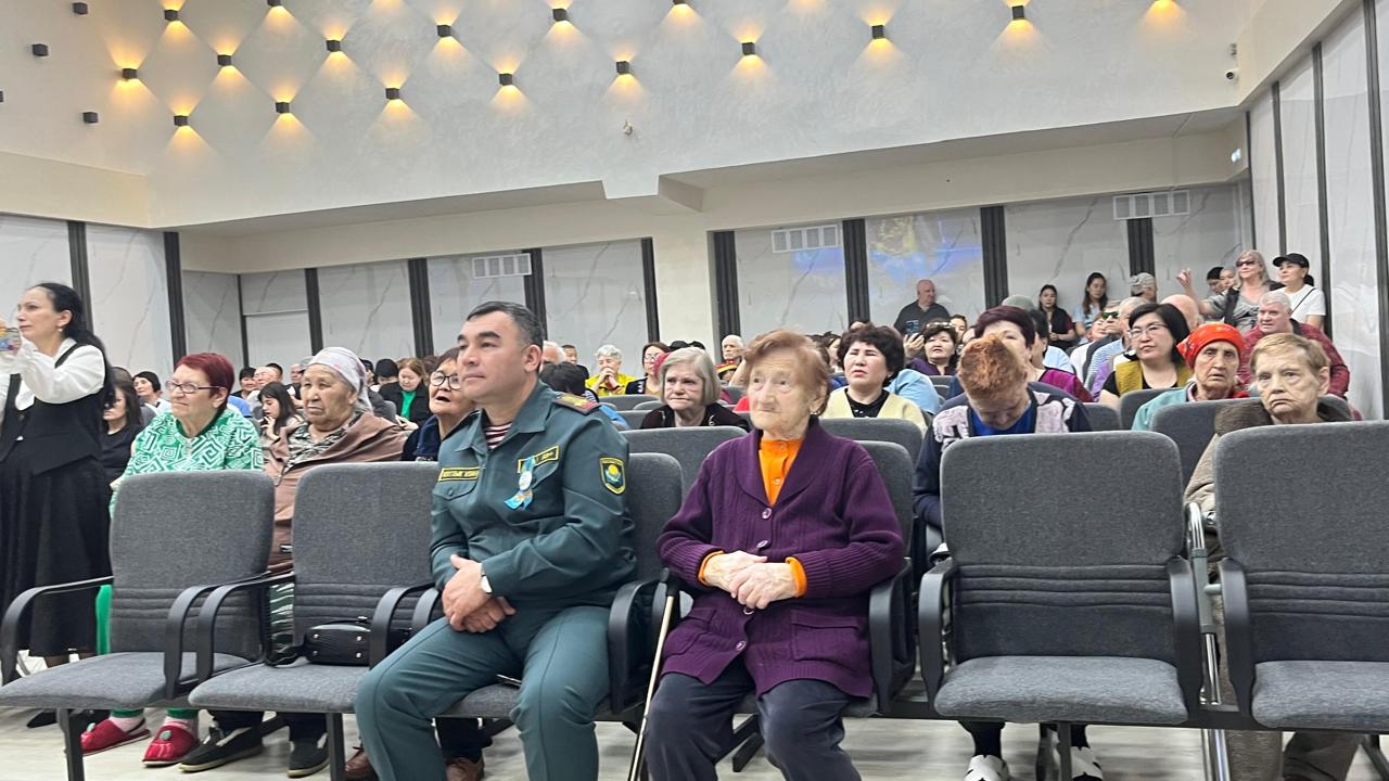 АЛМАТЫДА ҰЛАНДЫҚТАР АРДАГЕРЛЕРГЕ ҚҰРМЕТ КӨРСЕТТІ