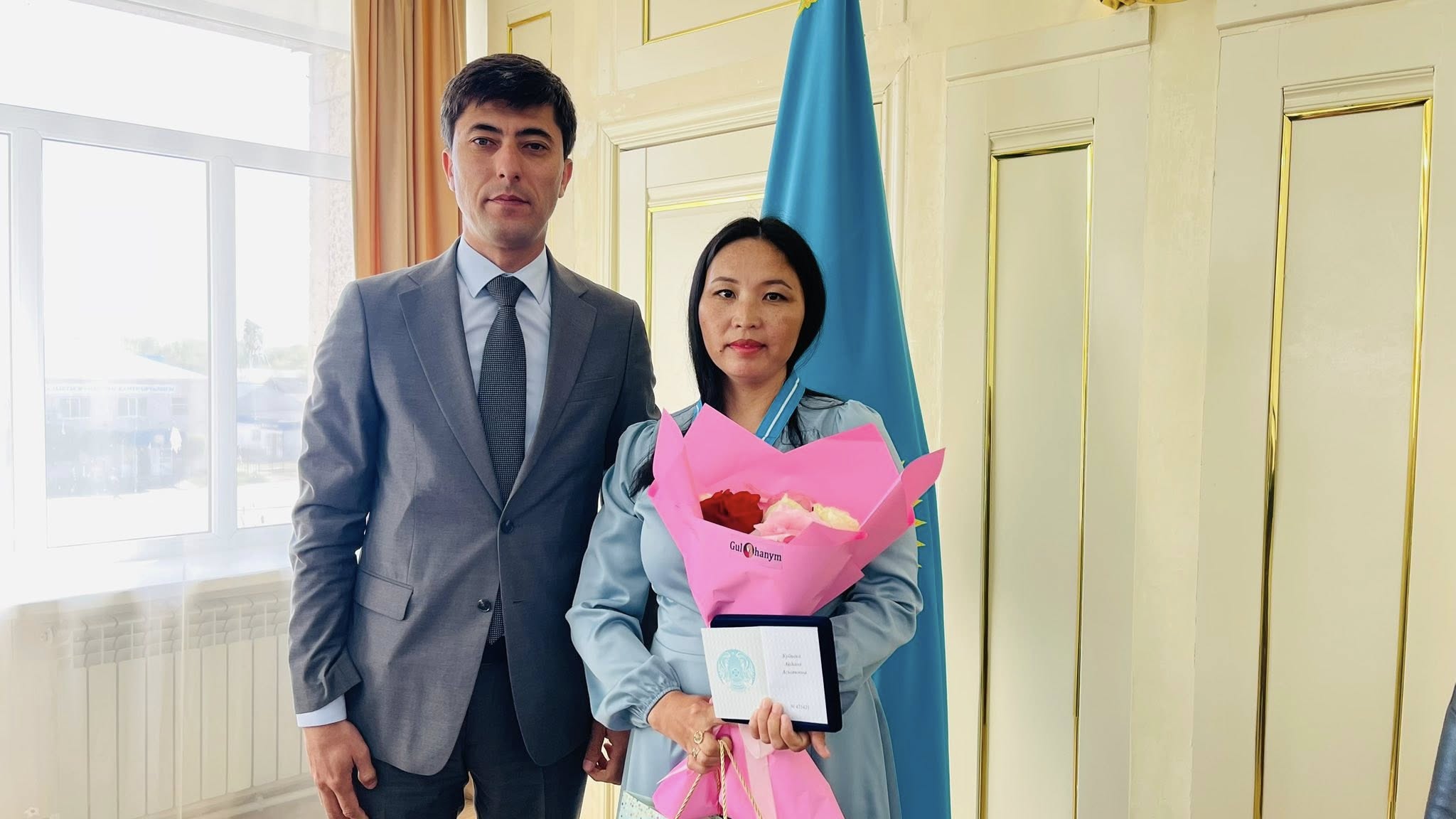 КҮМІСТЕН АЛҚА ТАҒЫНЫП…