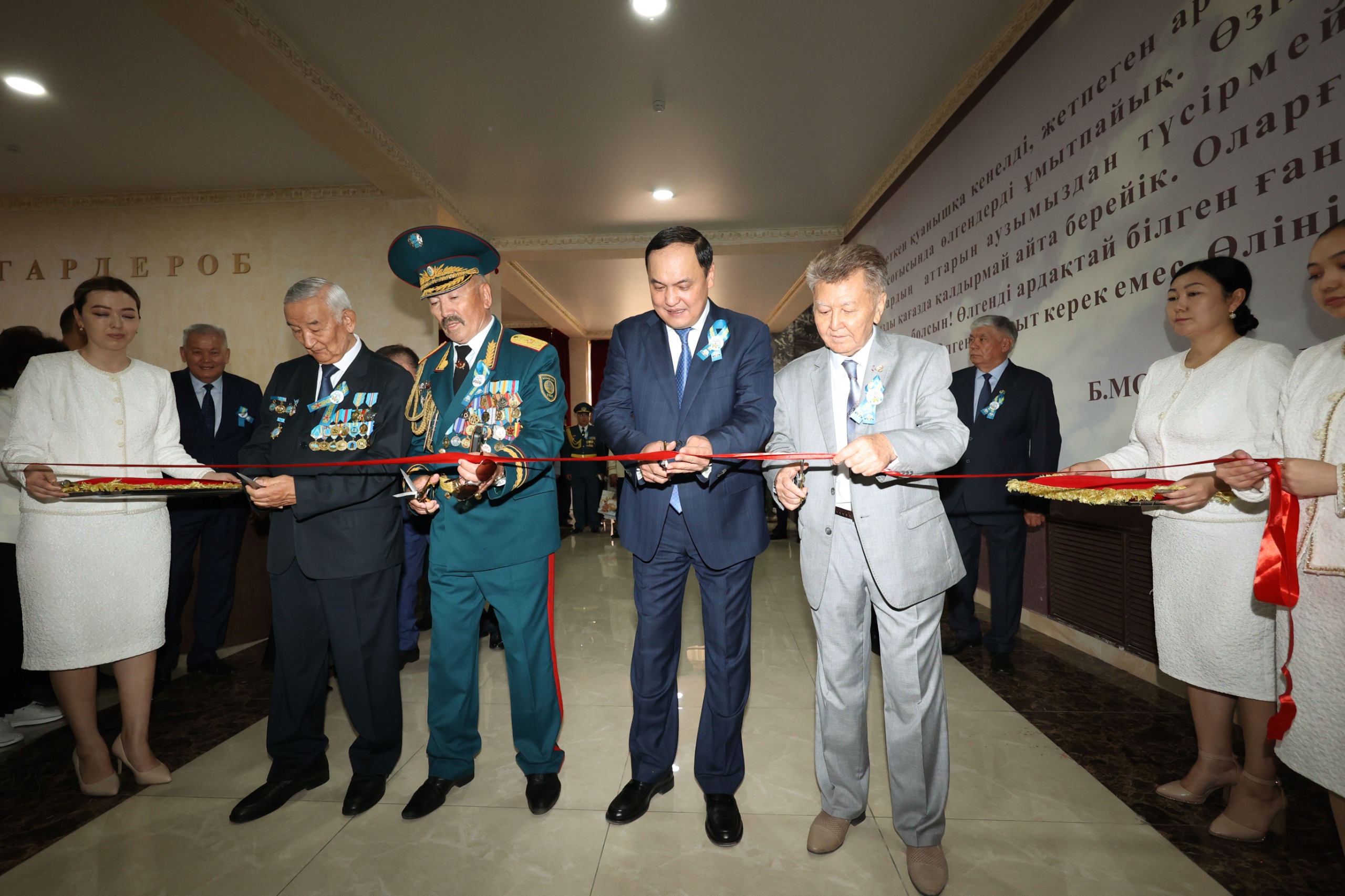 Таразда Бауыржан Момышұлының мұражайы ашылды
