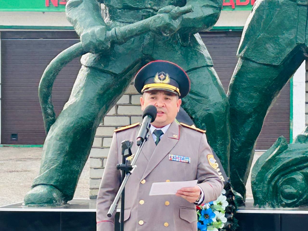 Отан қорғаушылар күніне және Ұлы Отан соғысы Жеңісінің  80 жылдық мерекесіне арналған  салтанатты іс-шара өткізілді      