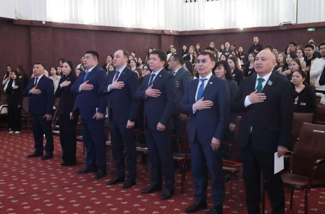 Сәрсен Аманжолов атындағы Шығыс Қазақстан облысының университетінде Қазақстан Республикасы Конституциясының 30 жылдығына арналған халықаралық конференция өтті