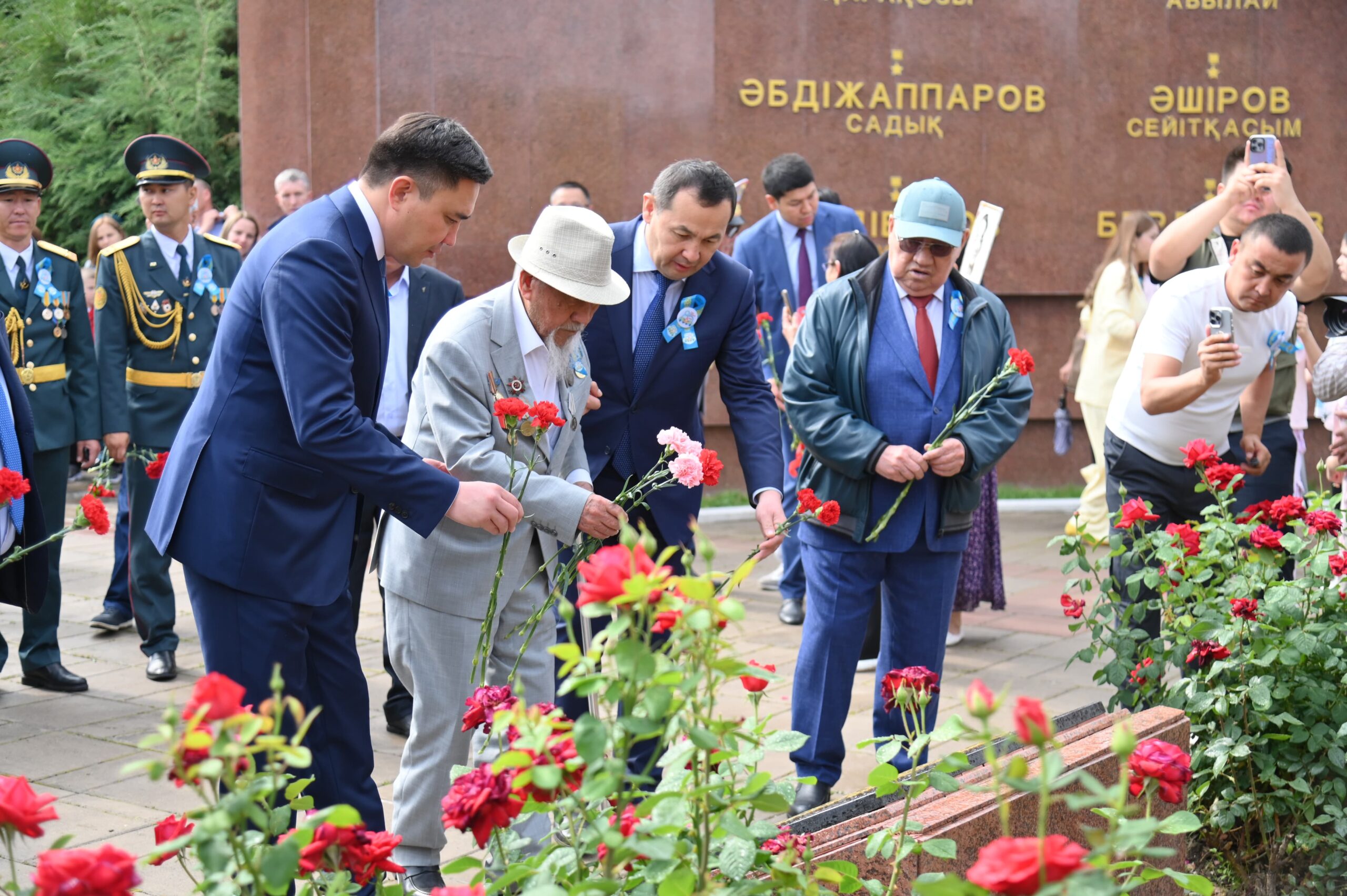 ШЫМКЕНТТЕ ЖЕҢІСТІҢ 80 ЖЫЛДЫҒЫНА АРНАЛҒАН САЛТАНАТТЫ ШАРА ӨТІП ЖАТЫР