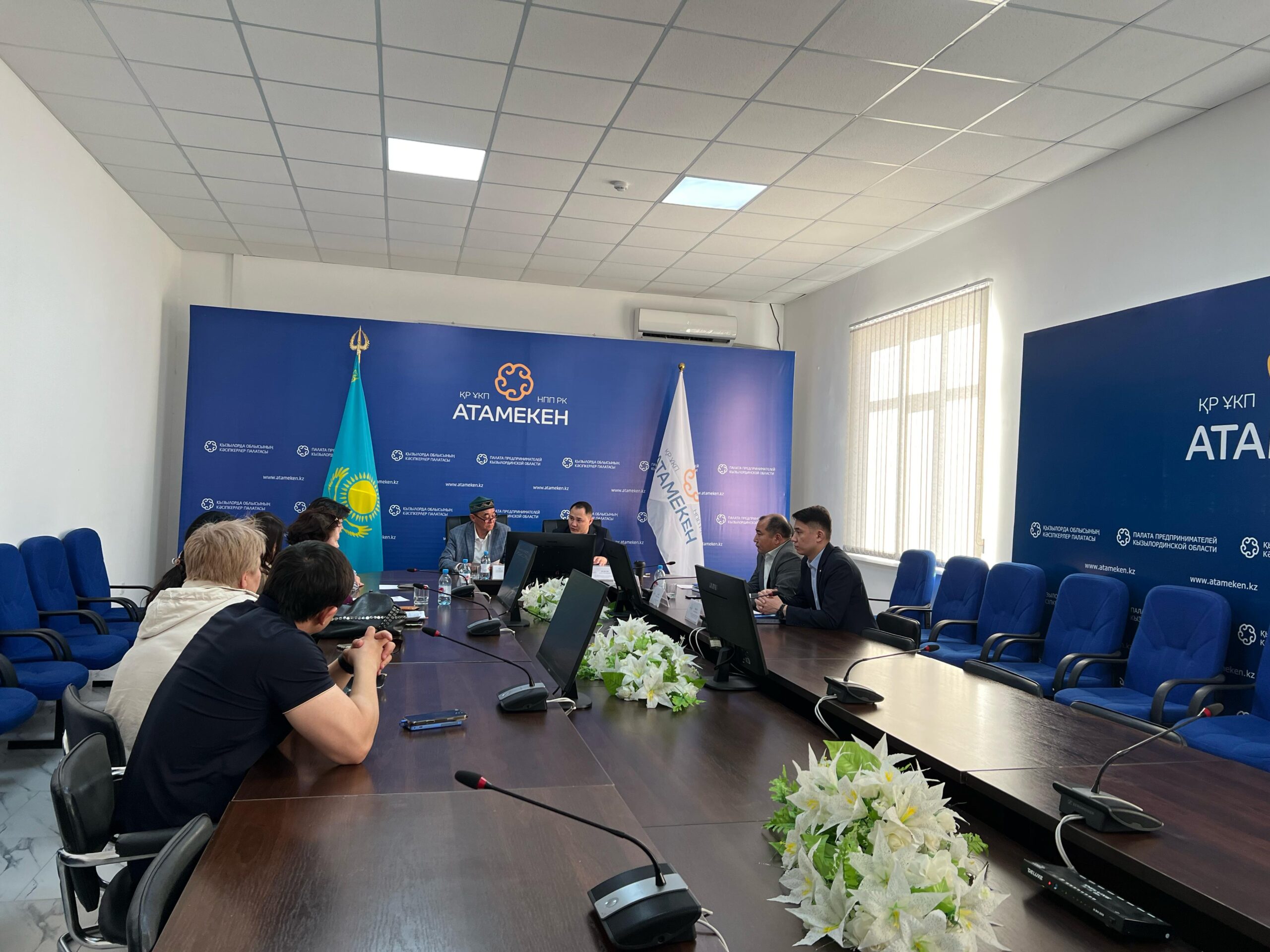 «Бизнеске жол» жобасы аясында Қызылордада 112 кәсіпкердің құқықтары қорғалып, су бұру жүйелеріне ағынды суларды қабылдау қағидаларында сәйкессіздіктер анықталды