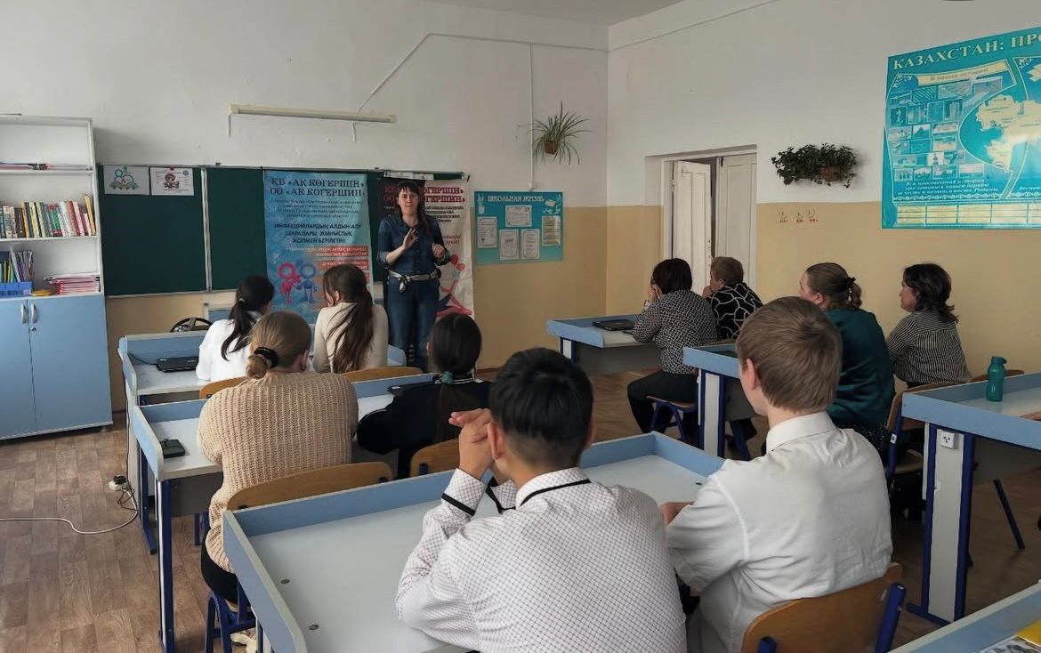 “Ақ көгершін” қоғамдық бірлестігі 8-9 сынып оқушыларымен, “Жітіқара ауданының білім бөлімінің Ырсай негізгі орта мектебі”КММ мұғалімдерімен әңгімелесу өткізді