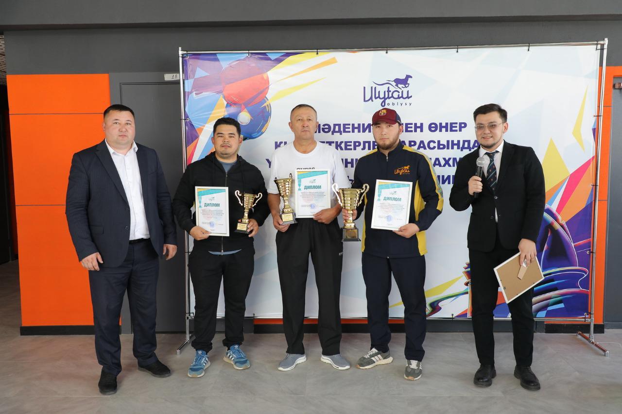 21 мамыр – Мәдениет және өнер қызметкерлерінің күні