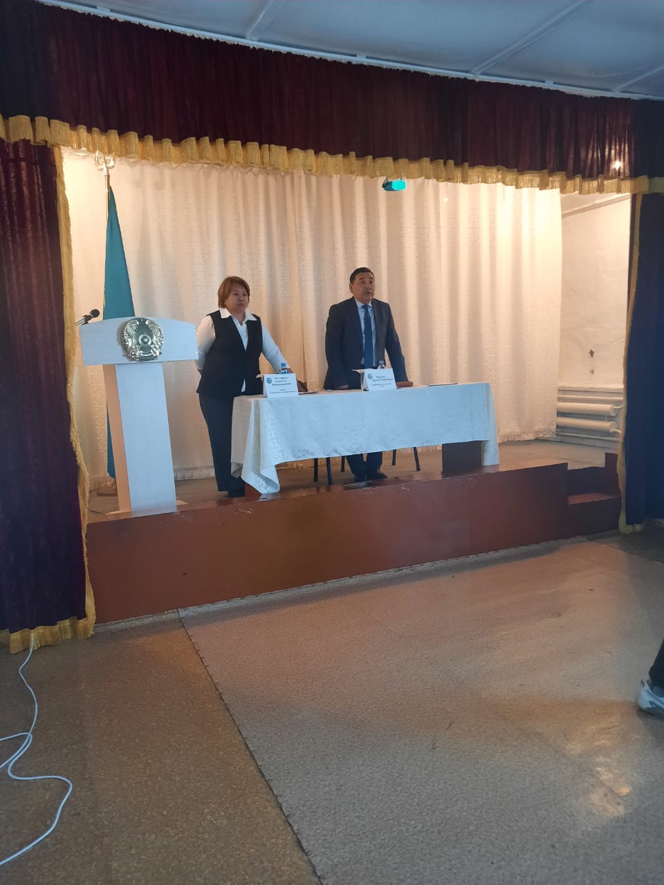 2025 жылғы 30 сәуір күні ауылдық клуб ғимаратында Өлеңті ауылдық округінің әкімі Мұстафин А.Ж. және Ерейментау ауданының әкімі Мұқатов Н.З. тұрғындармен кездесу өткізді