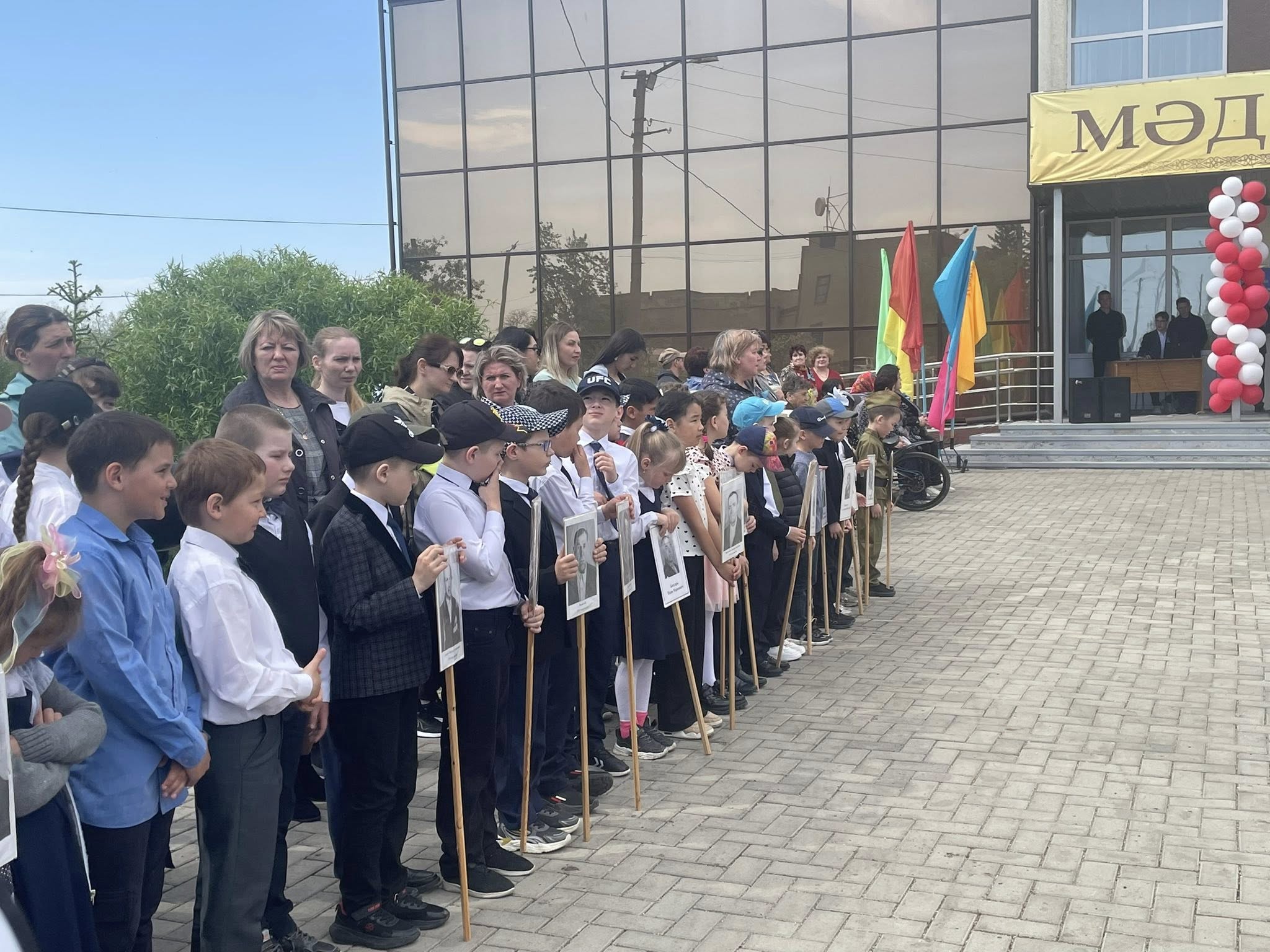 Алтын дән ауылдық округінде Ұлы Отан соғысындағы Жеңіске 80-жылдығына арналған митинг өтті.