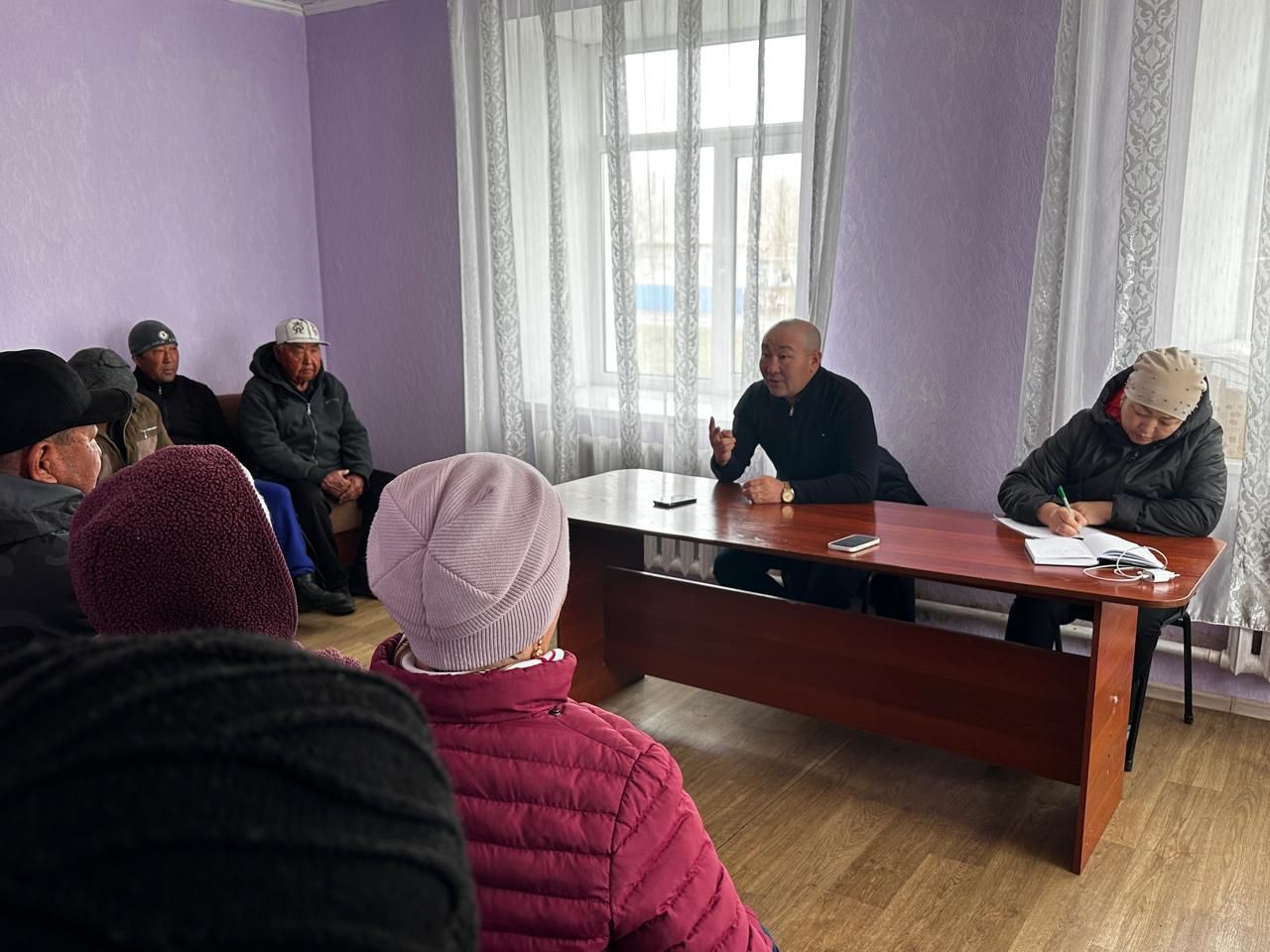 Округ  әкімі А.Б. Кеңесбеков округ халқымен кездесу өткізді