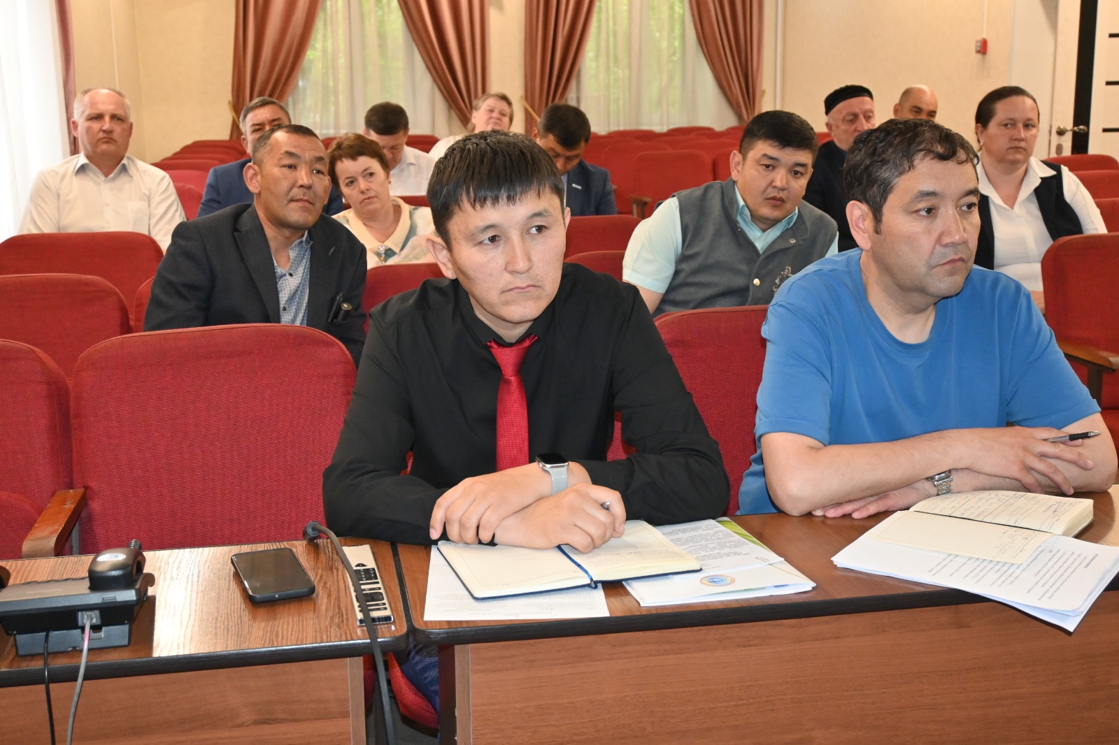 Сандықтау ауданының әкімі ауылдық округтерді дамытудың өзекті мәселелерін талқылады