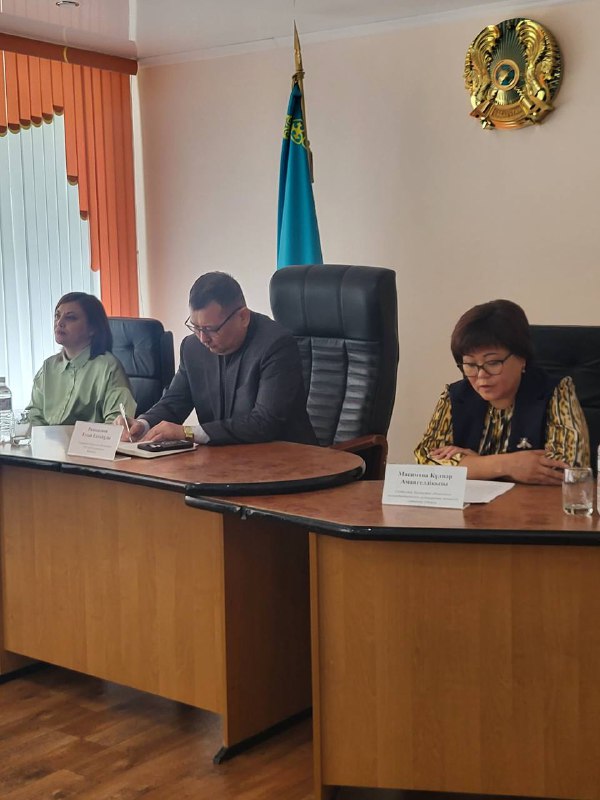 «Әкімшілік сот ісін жүргізуде өкілдің қатысуы» тақырыбында дөңгелек үстел өткізді.