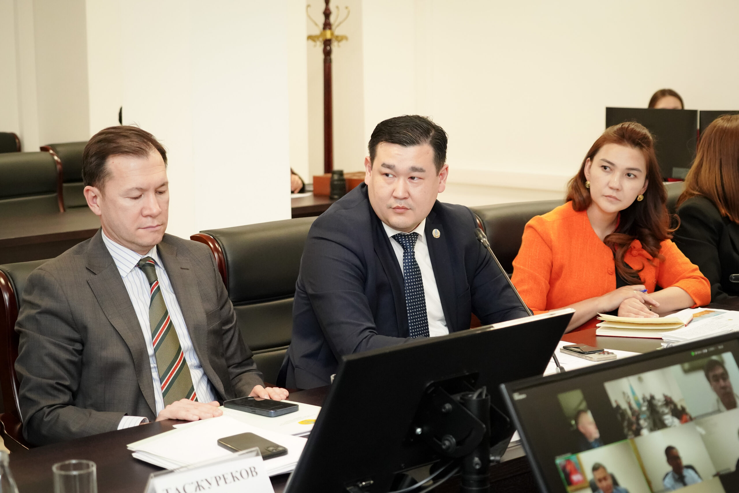 ҚР Ауыл шаруашылығы министрлігінде ауыл халқын жыл бойы жұмыспен қамту шаралары талқыланды