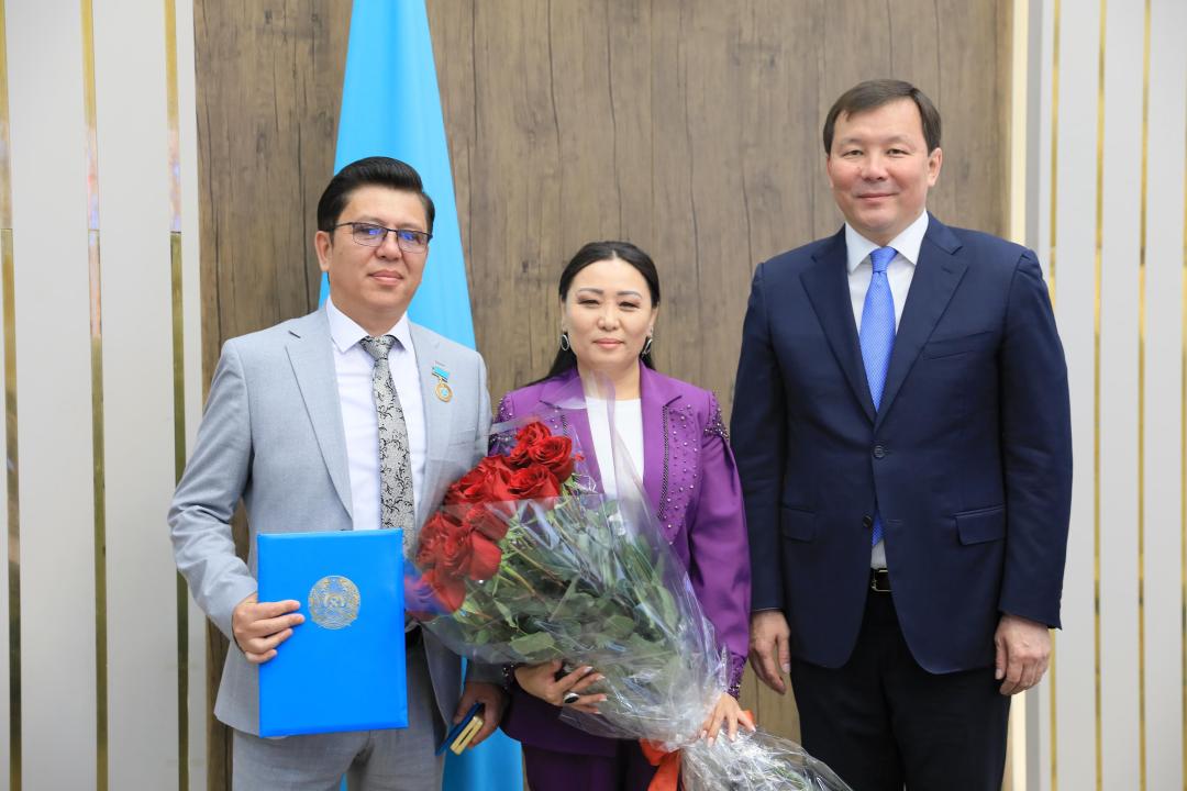 Облыс әкімі өнер майталмандарын қабылдады