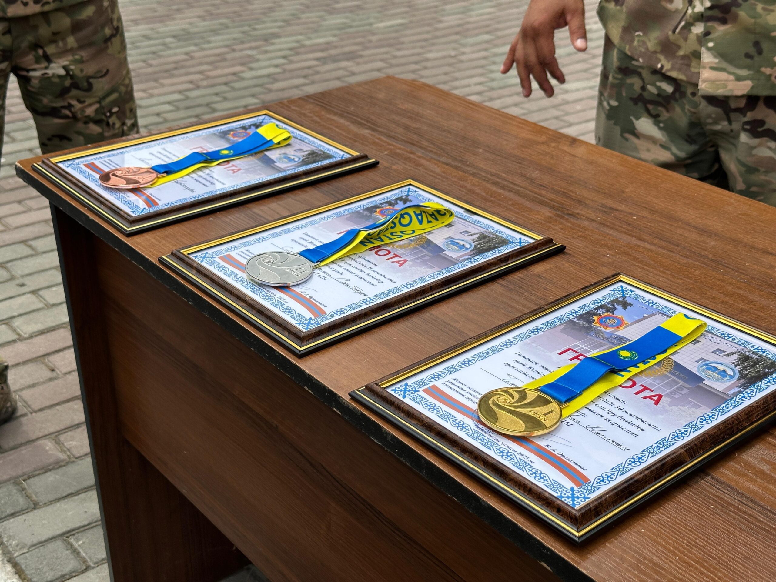ТЖМ-ның 30 жылдығына орай Жетісуда өрт сөндірушілер арасында жеңіл атлетикадан жарыс өтті