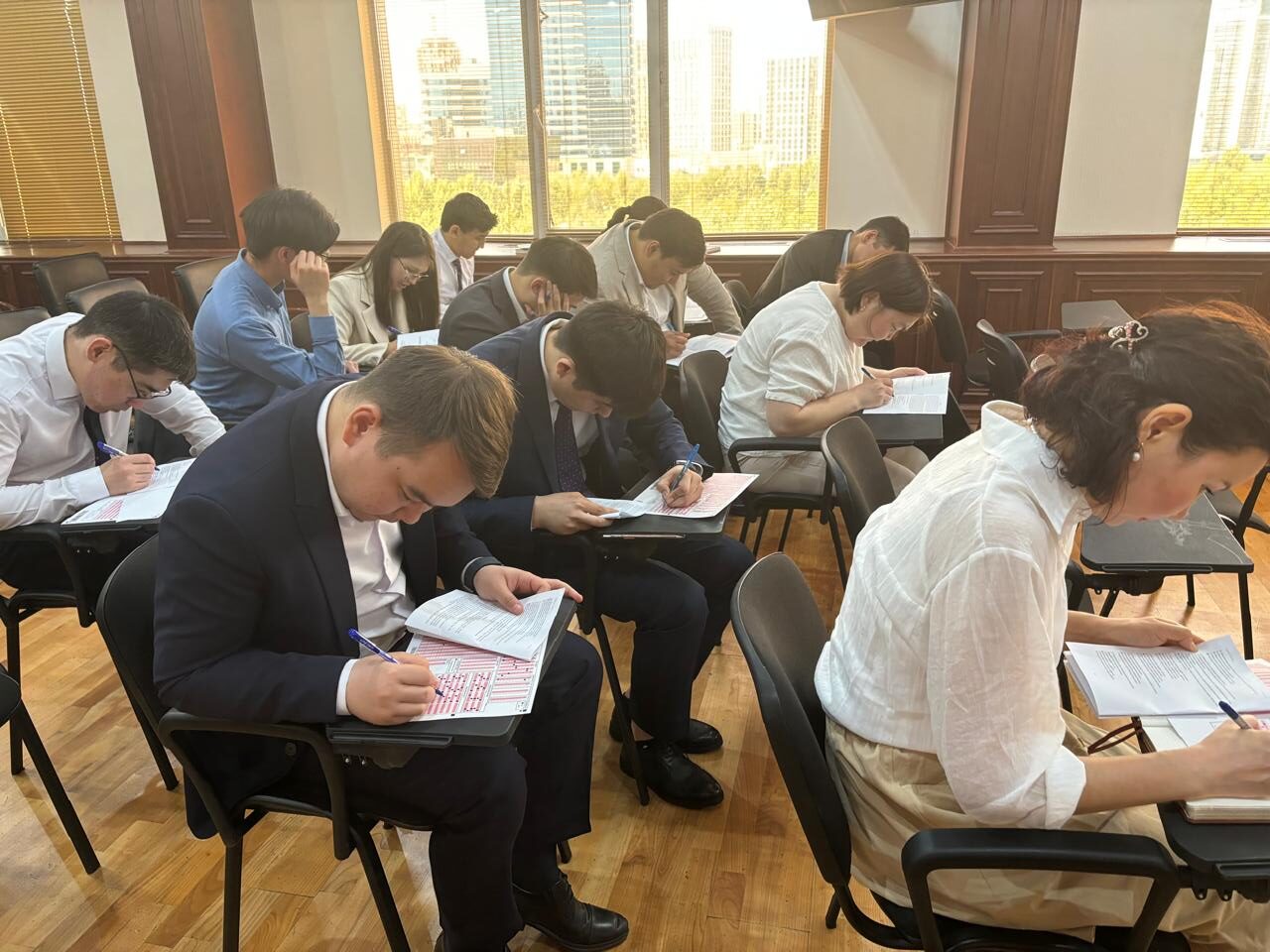 Энергетика министрлігінде қазақ тілін білу деңгейі анықталды