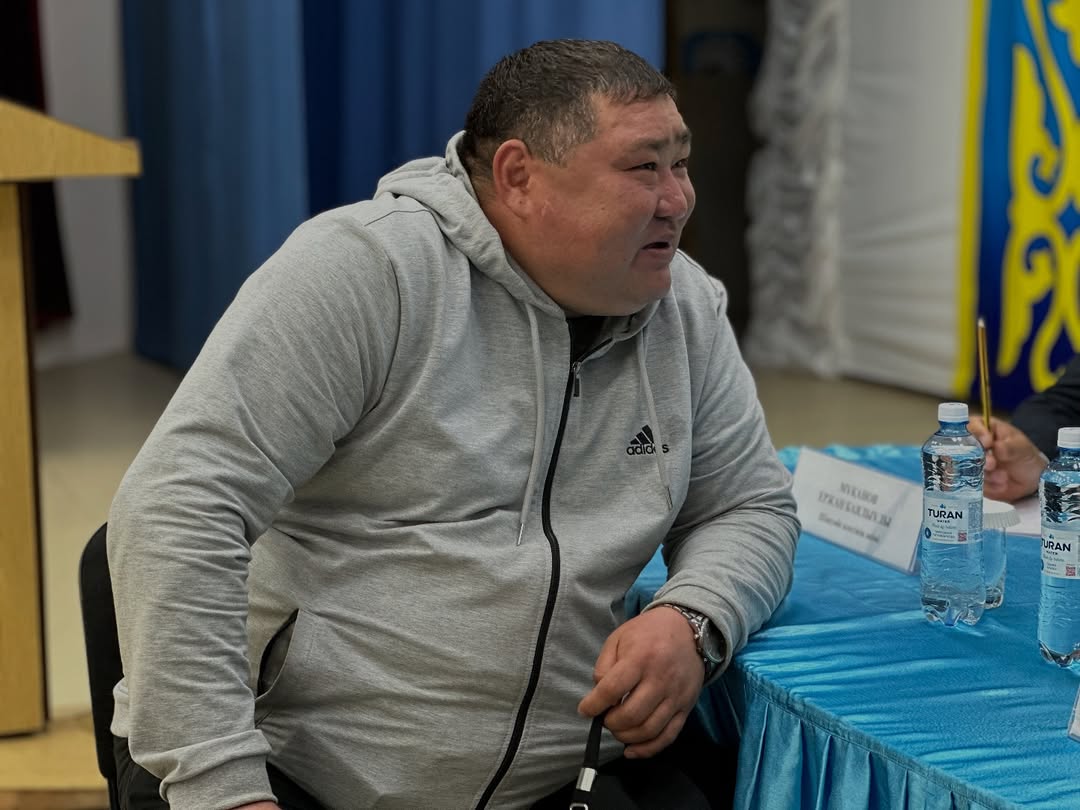 23 мамыр күні Шаңтөбе кентіндегі халықпен кездесумен қатар азаматтарды жеке қабылдау өткізілді.