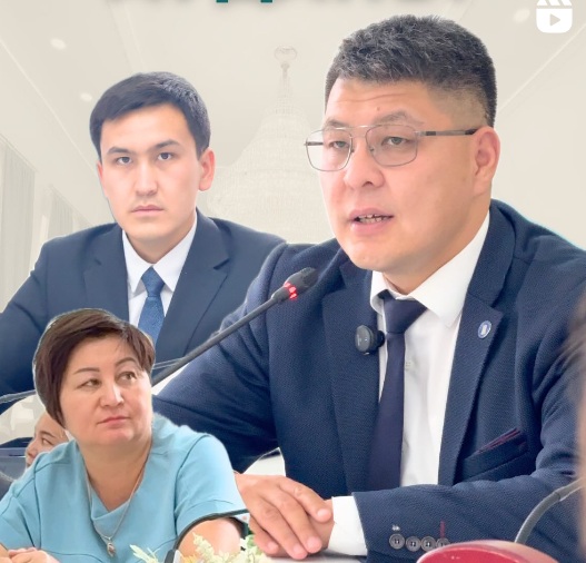 ҚР Президентінің жанындағы Мемлекеттік басқару академиясының Қарағанды облысы бойынша филиалының директоры Байбосынов С.Б. мемлекеттік қызметшілермен кездесті