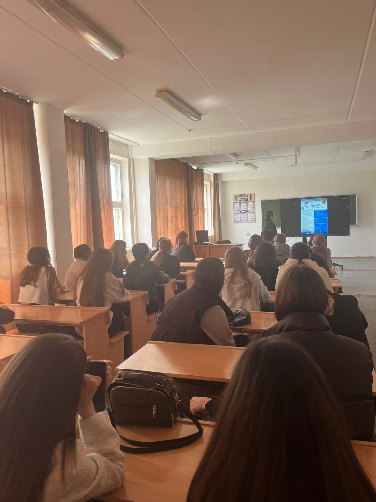 Қостанай әлеуметтік-техникалық колледжінің студенттеріне түсіндіру жұмыстары