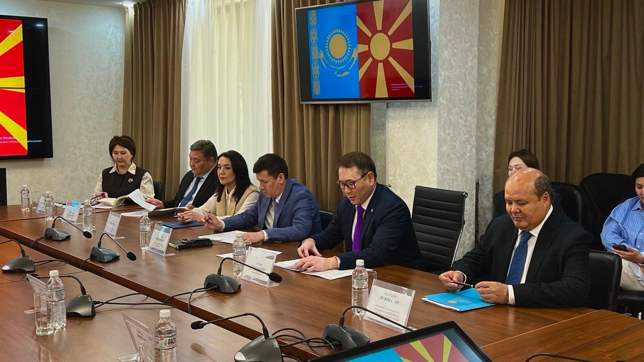 Қазақстанның сауда және интеграция министрі  Солтүстік Македония СІМ басшысымен кездесті