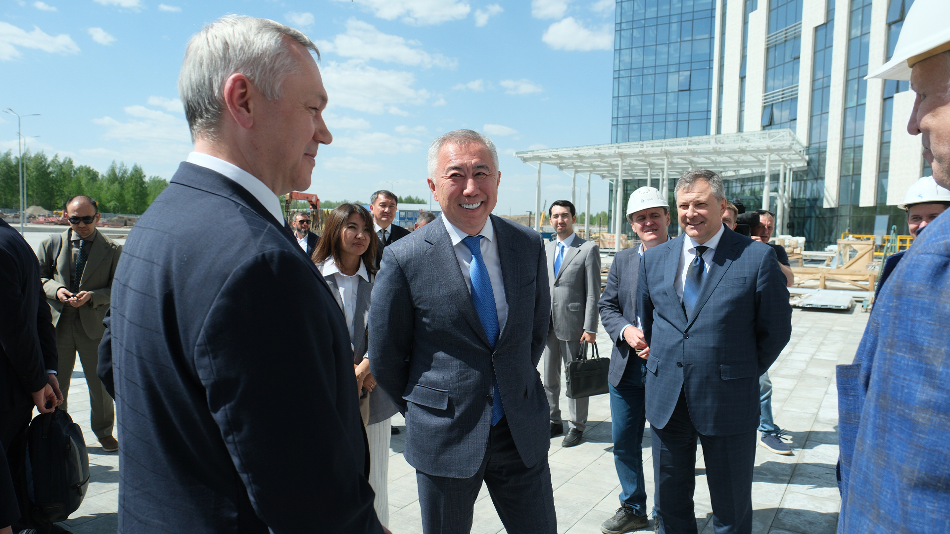 Ғылым – білім – өндіріс: Серік Жұманғарин бастаған қазақстандық делегация Новосібір облысындағы (РФ) ғылыми қалашыққа барды