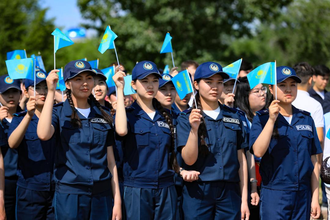 Өңір басшысы Мемлекеттік ту көтеру рәсіміне қатысты