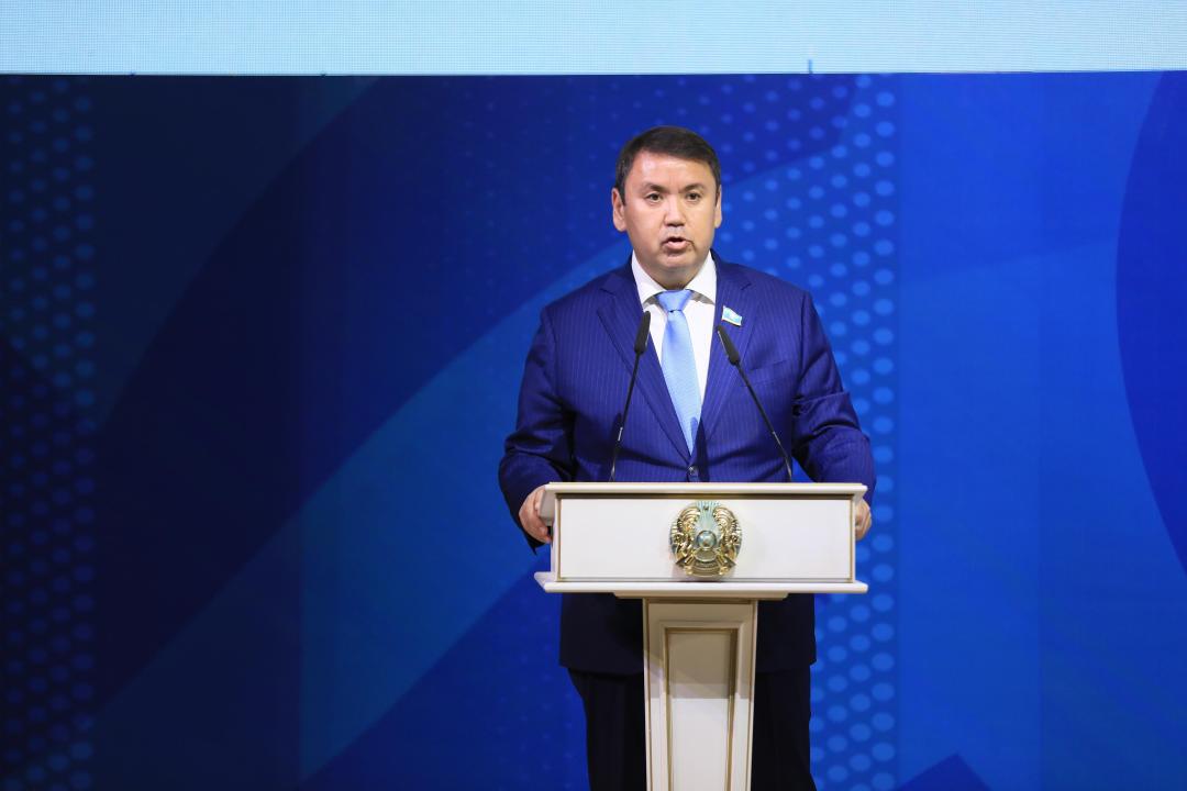 «Ғасырларға жалғасқан ерлік» республикалық форумы Әлия Молдағұлованың 100 жылдығына арналды
