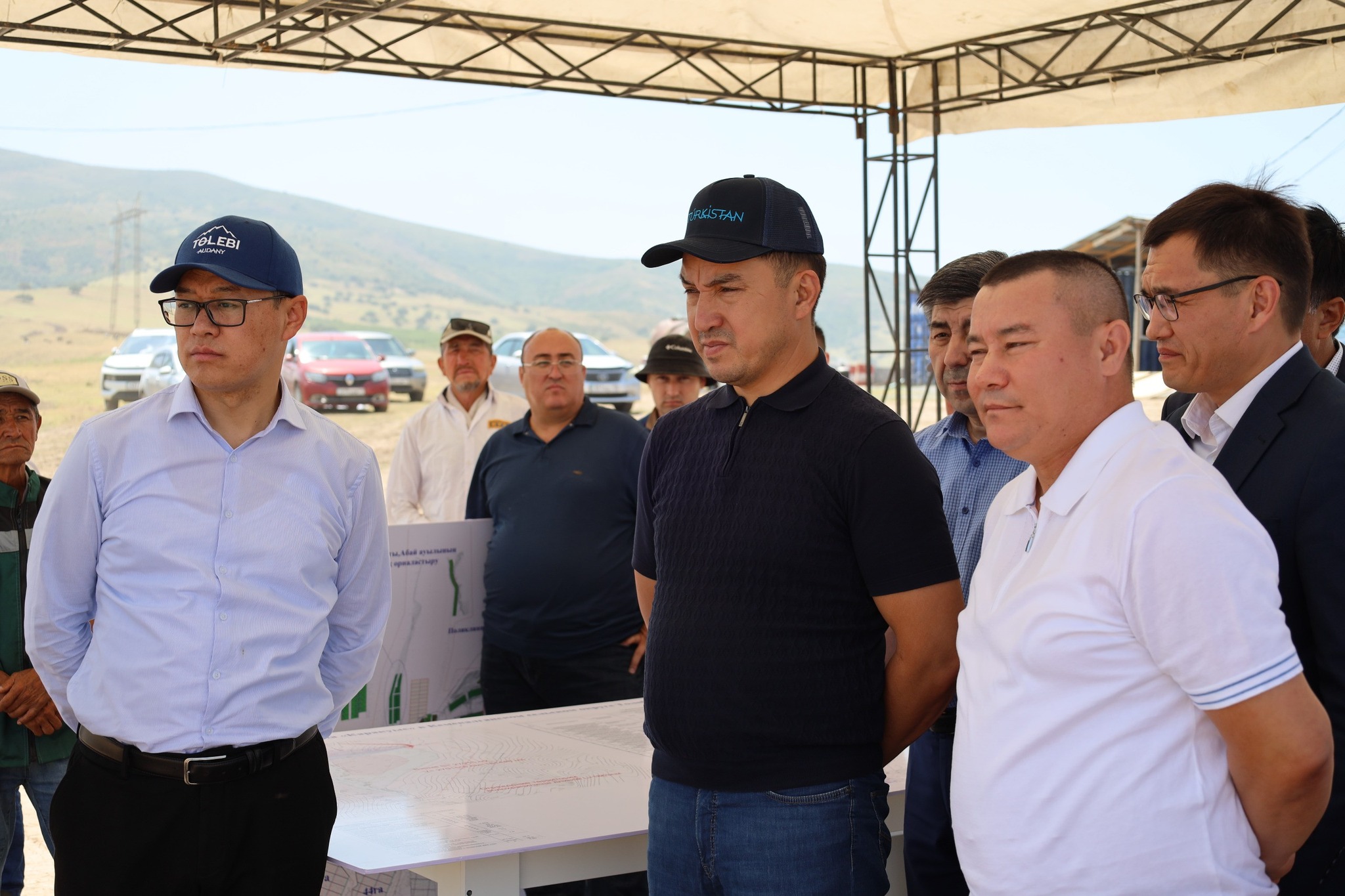 ТҮРКІСТАН: САРЫАҒАШ, ҚАЗЫҒҰРТ, ТӨЛЕБИ АУДАНДАРЫНДА САЛЫНЫП ЖАТҚАН НЫСАНДАРДЫҢ ҚҰРЫЛЫСЫ ЗЕРДЕЛЕНДІ