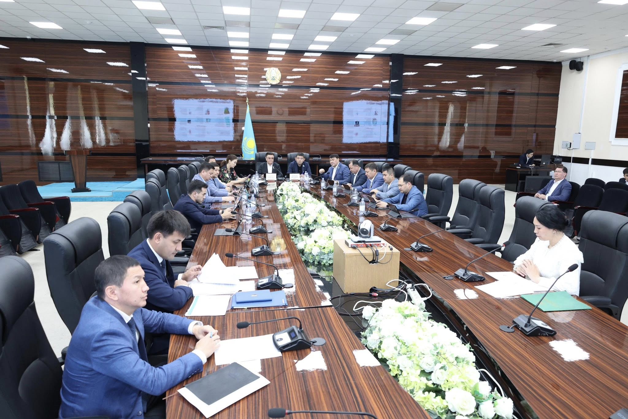 ТҰРАҚТЫ КОМИССИЯЛАРДЫҢ ОТЫРЫСЫ ӨТТІ