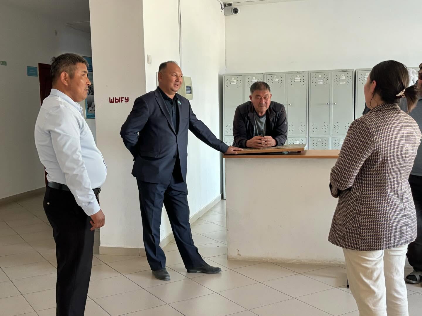 Қаракемер және Ақшатау ауылдарының тұрғындарымен кездесу