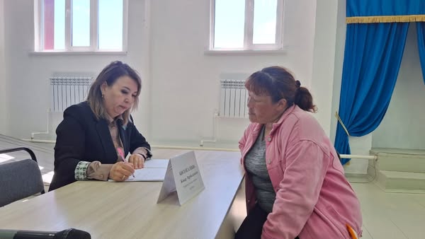 Ү.ж. 20 мамыр күні мәслихат төрағасы Ж.Бисенғалиева аудан әкімі Т.Шакиров пен бірге жұмыс сапарымен Амангелді ауылында болып, жергілікті тұрғындармен кездескен болатын. Аудан әкімімен бірге аталған округте Ашық форматта өткен кездесу барысында ауыл тұрғындары өздерін толғандырып жүрген маңызды мәселелерді көтерді.