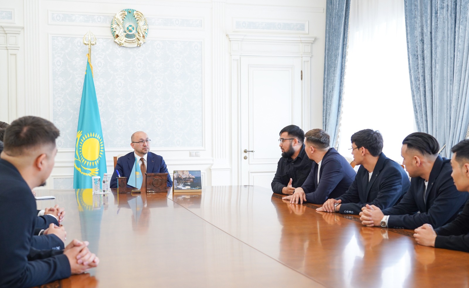 ҚР РФ Елшісі Д. Абаев қазақстандық КВН командасымен кездесті