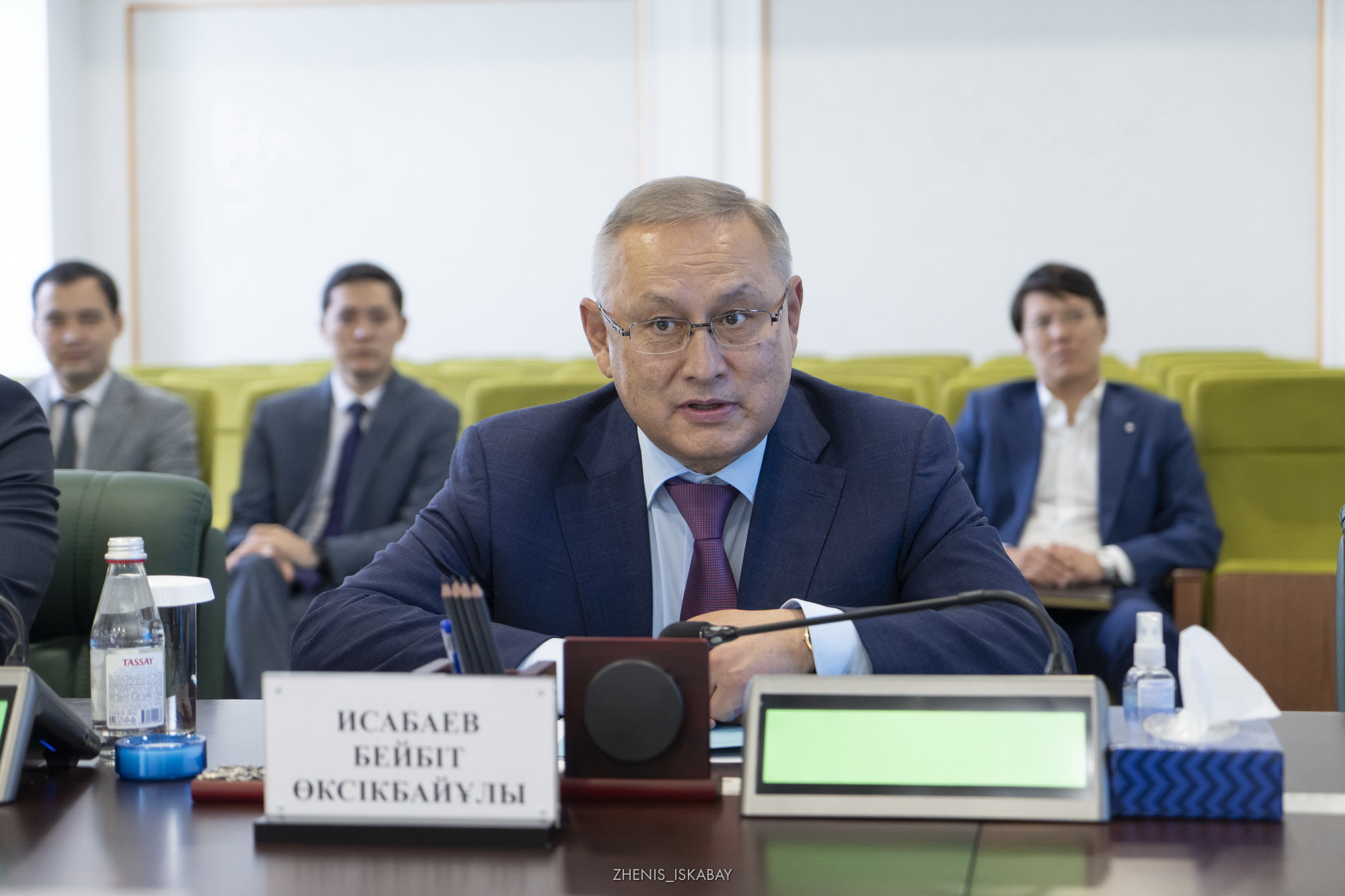 Бейбіт Исабаев Азаматтық форум спикерлерімен кездесу өткізді