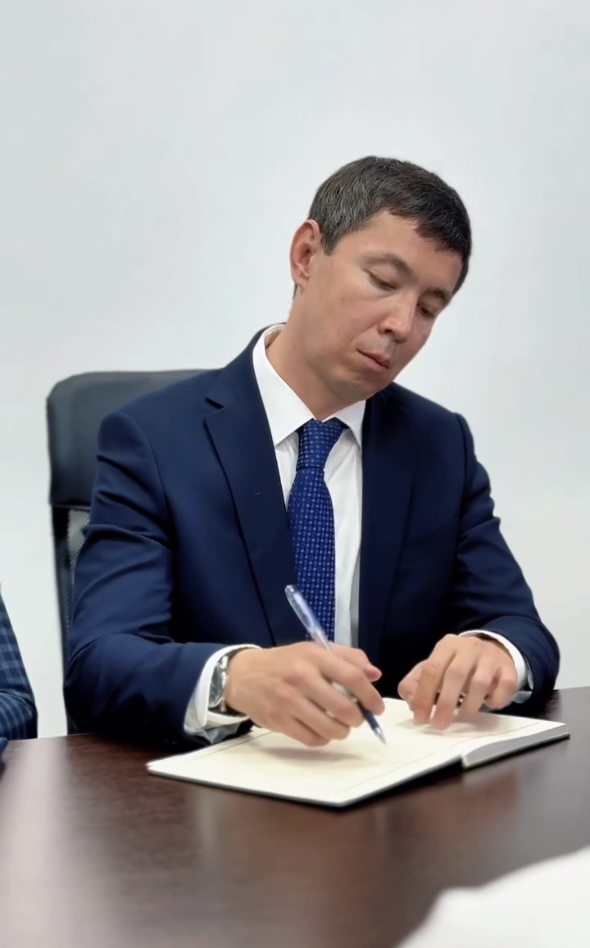 Маңғыстау облысының әкімі Нұрдәулет Қилыбай жеке қабылдау өткізді
