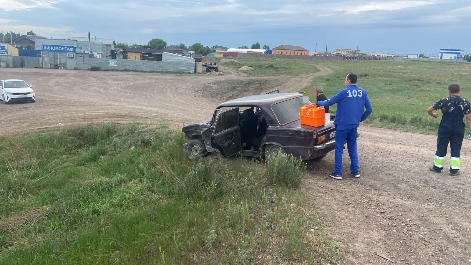 Ақмола полицейлері жүргізушілерден балаларының қауіпсіздігін және әрқашан ұстау құрылғыларын пайдалануды сұрайды