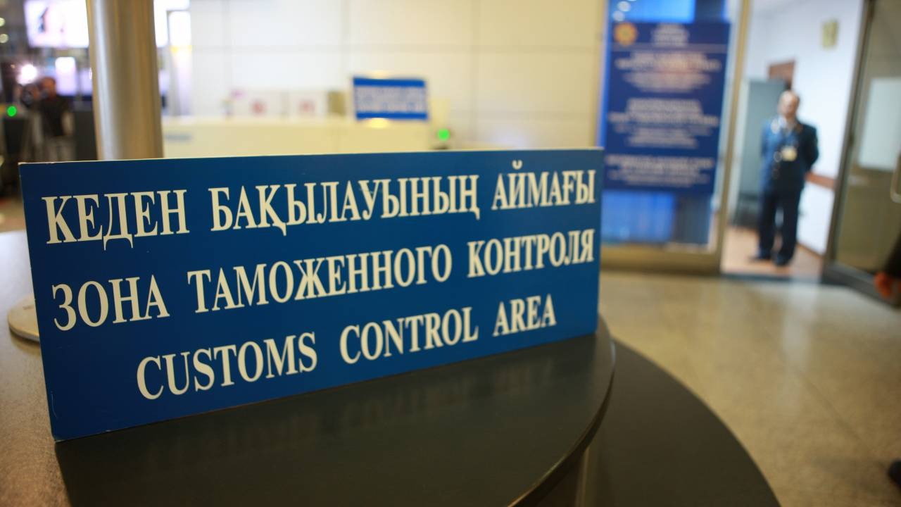 Мемлекеттік кірістер комитеті Көлік құралдарын әкелу кезінде міндетті төлемдерді төлеу тәртібі туралы хабарлайды